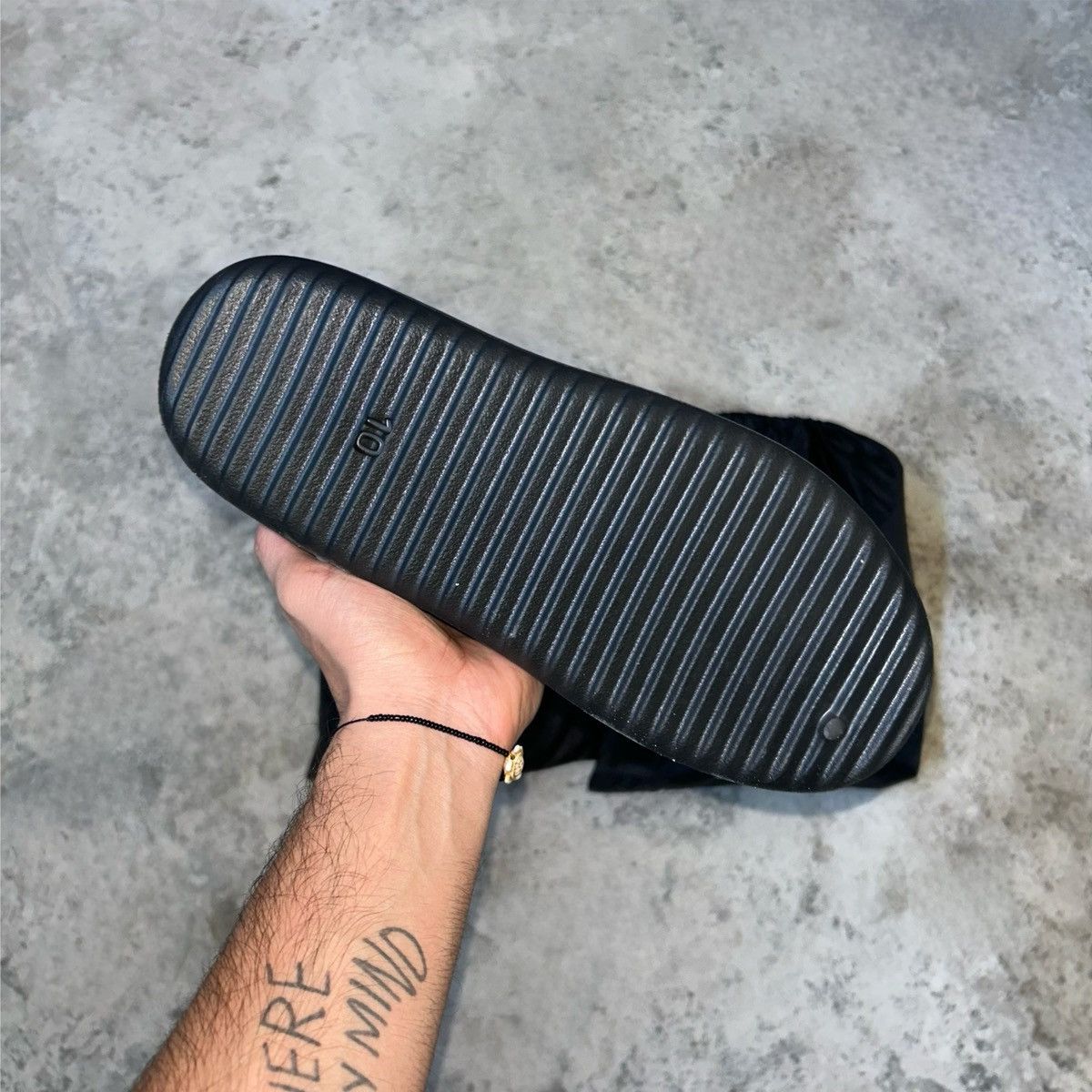 Yeezy 2025 YZY SL-01 Size US 10 / EU 43 - 2 Thumbnail