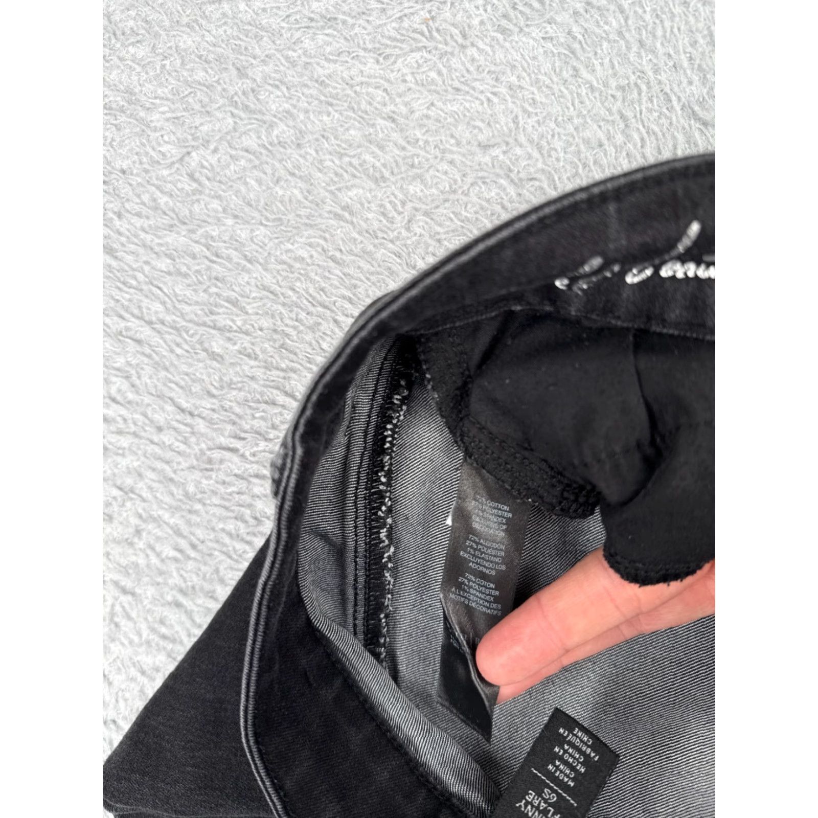 White House Black Market White House Black Market Jeans Women 6 Black Denim Dark Wash Bootcut 30x28 Denim Fashion Jeans Women 6 Black Vintage: No Size 28" / US 6 / IT 42 - 7 Thumbnail