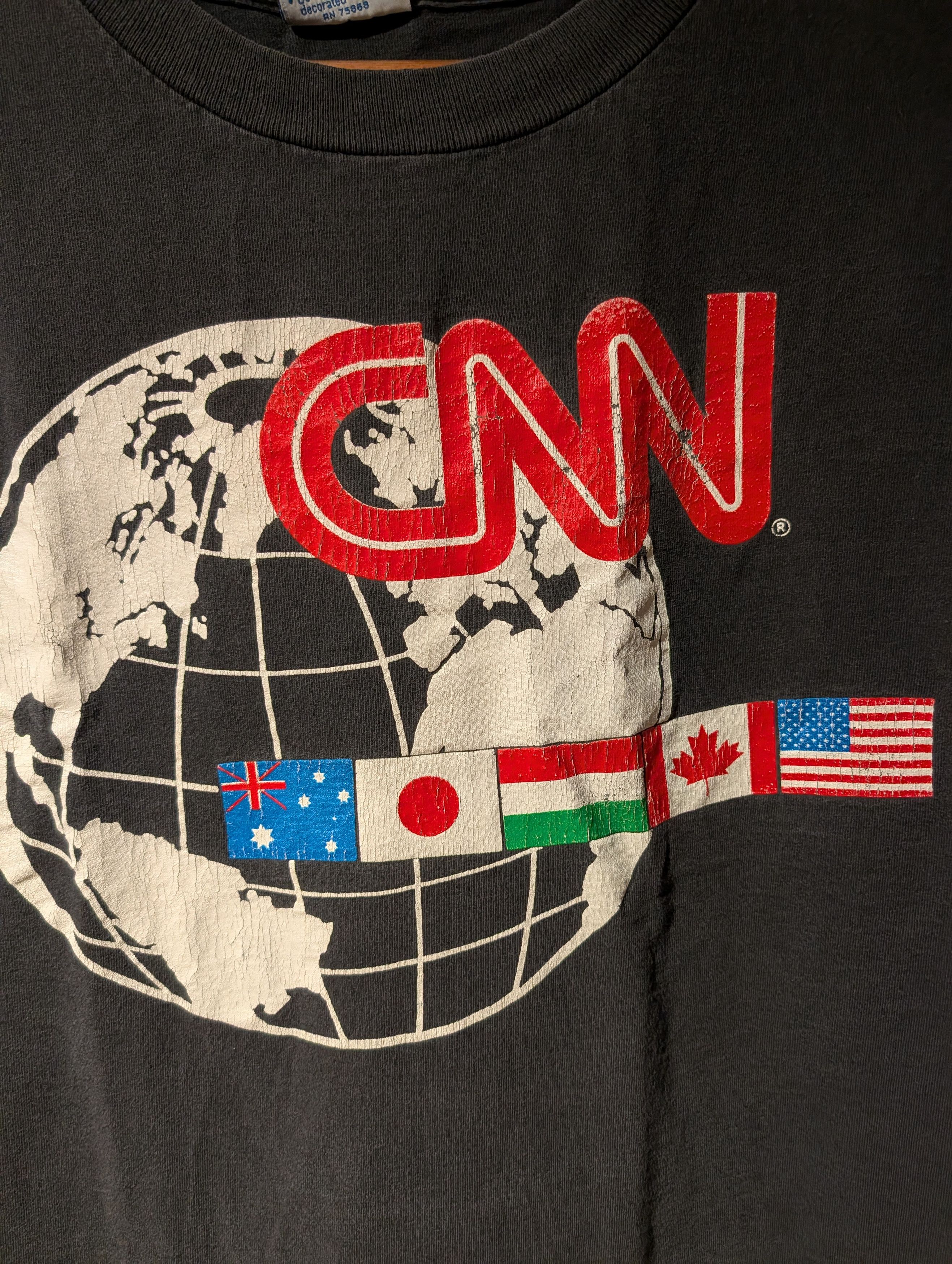 Vintage 90s CNN Breaking News Journalism X-Large T-Shirt
