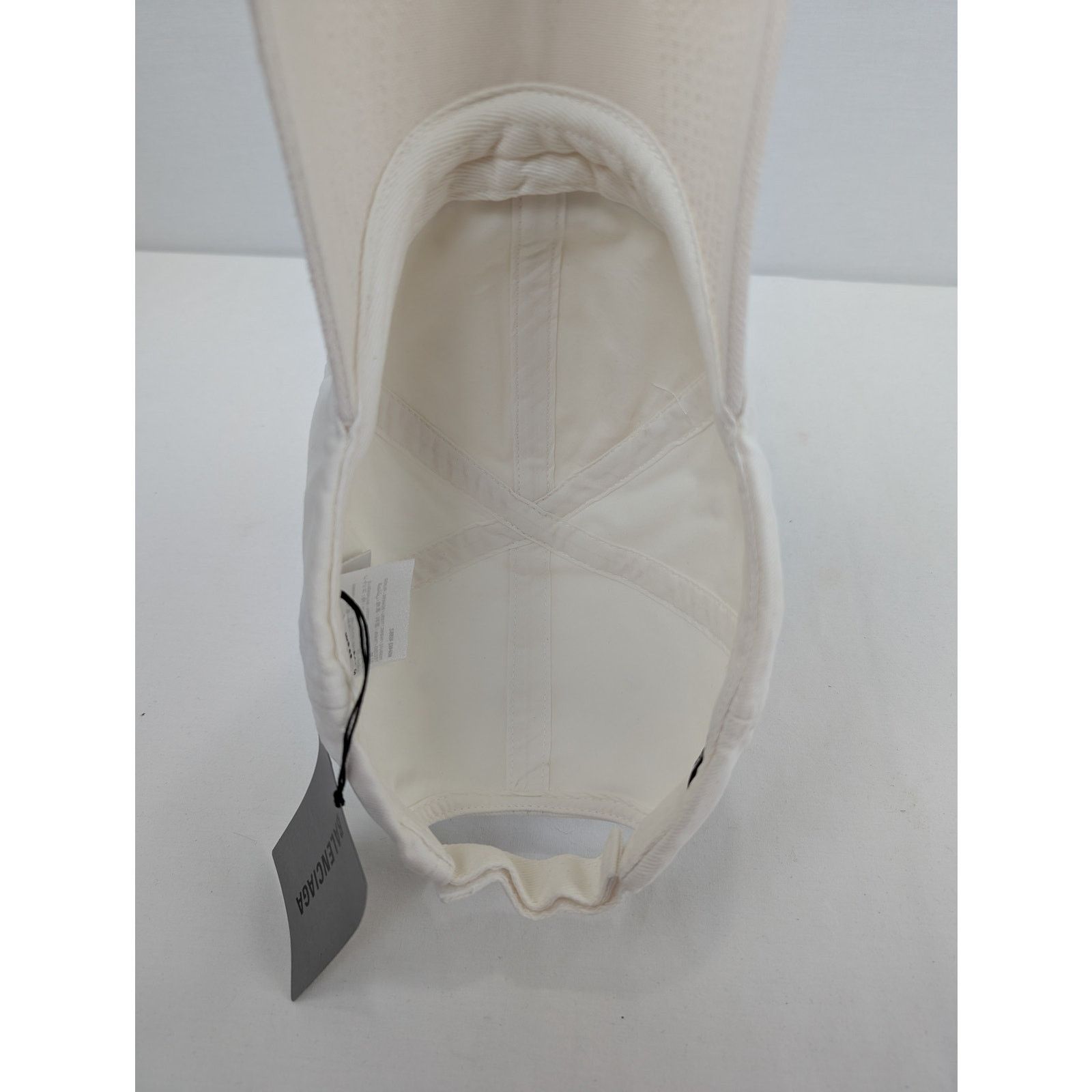 Balenciaga o1rshd1 Size: L / Hat Glow in Dark Cap / Hat in White/Black Size ONE SIZE - 8 Thumbnail