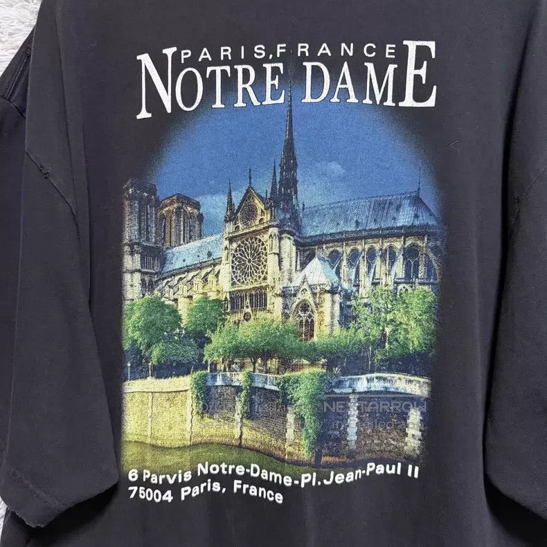 Balenciaga Balenciaga Cathedral architecture print short-sleeve castl Size US XXS / EU 40 - 7 Thumbnail