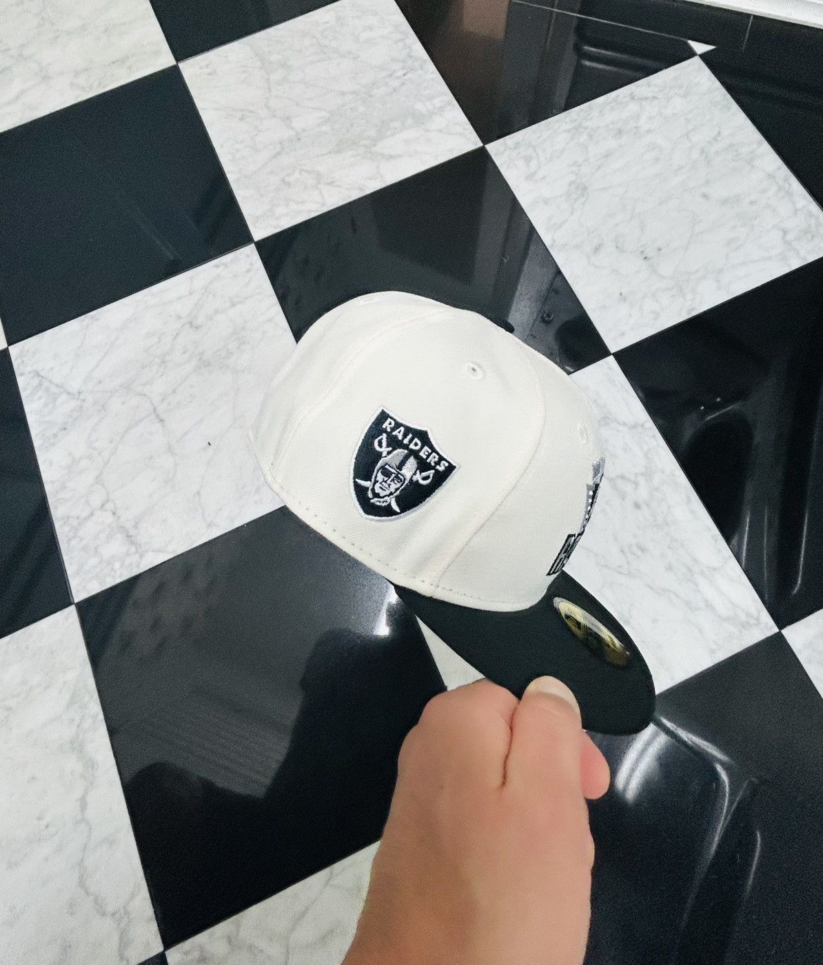 New Era Raiders fitted 718 Size ONE SIZE - 2 Thumbnail