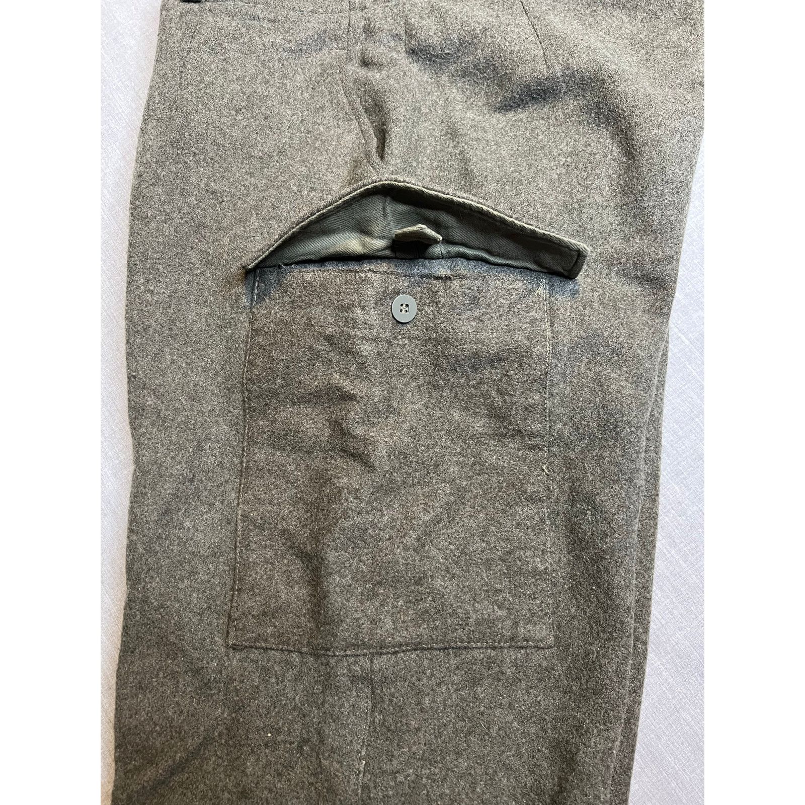 Vintage Vintage 1940s Swedish Crown WWII Wool Army Pants C48 30x29 Size US 30 / EU 46 - 7 Thumbnail