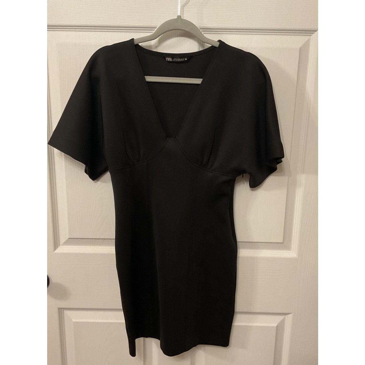 Zara Zara Black BodyCon Flare Sleeve Mini Dress, M Size M / US 6-8 / IT 42-44 - 1 Thumbnail