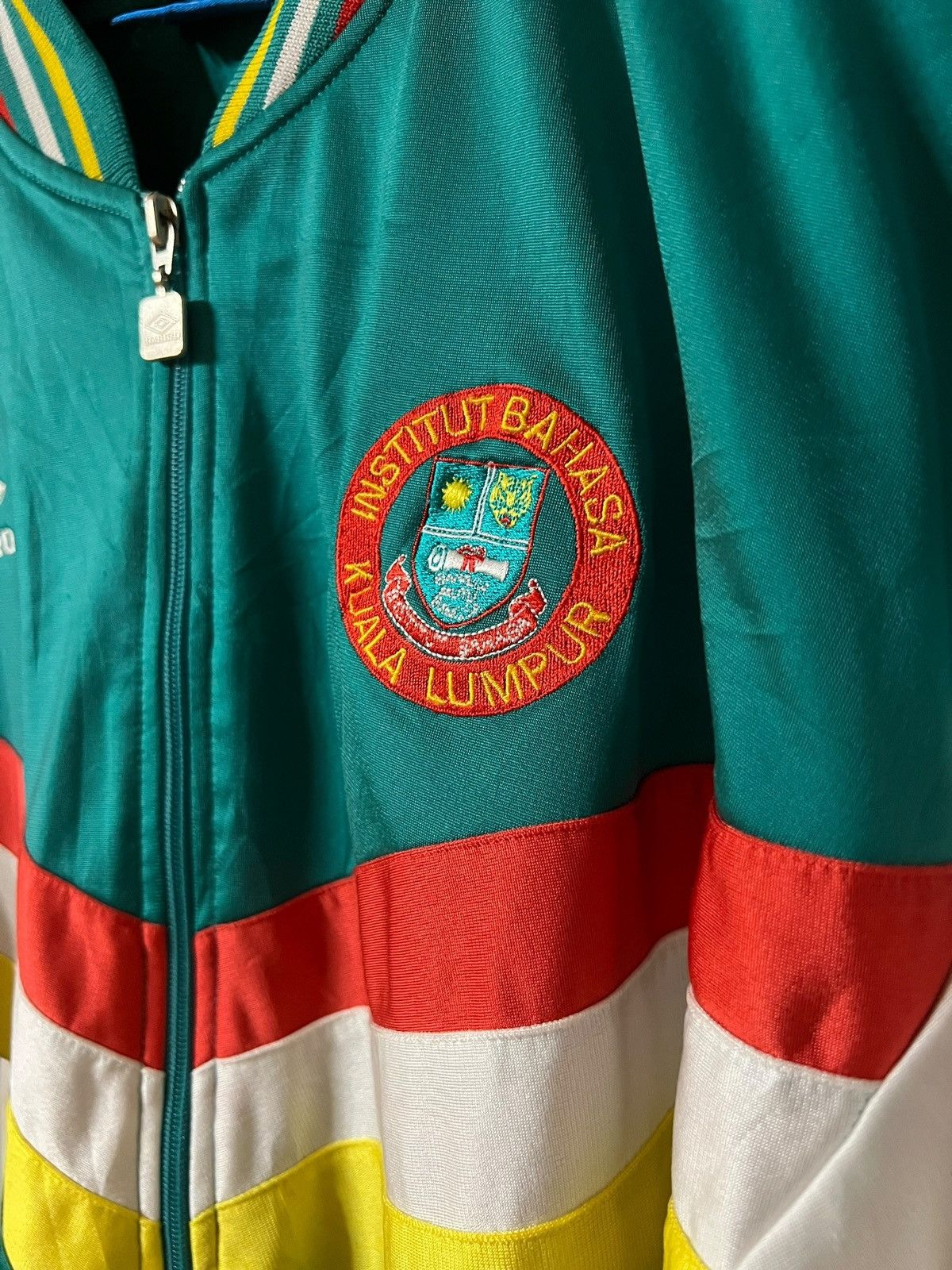 Umbro × Vintage OFFER!🫵🏻 UMBRO KUALA LUMPUR MALAYSIA SOCCER TRACK JACKET ZIP Size US L / EU 52-54 / 3 - 3 Thumbnail