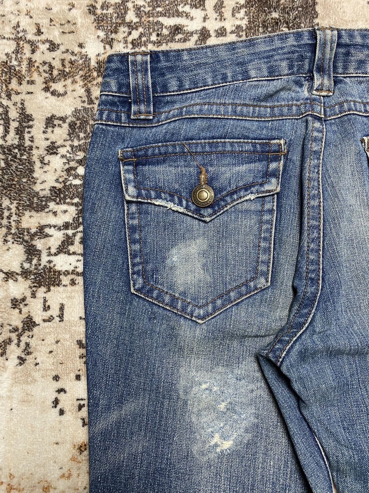 Acne Studios Japanese Distress BootCut Jeans Size 30" / US 8 / IT 44 - 11 Thumbnail