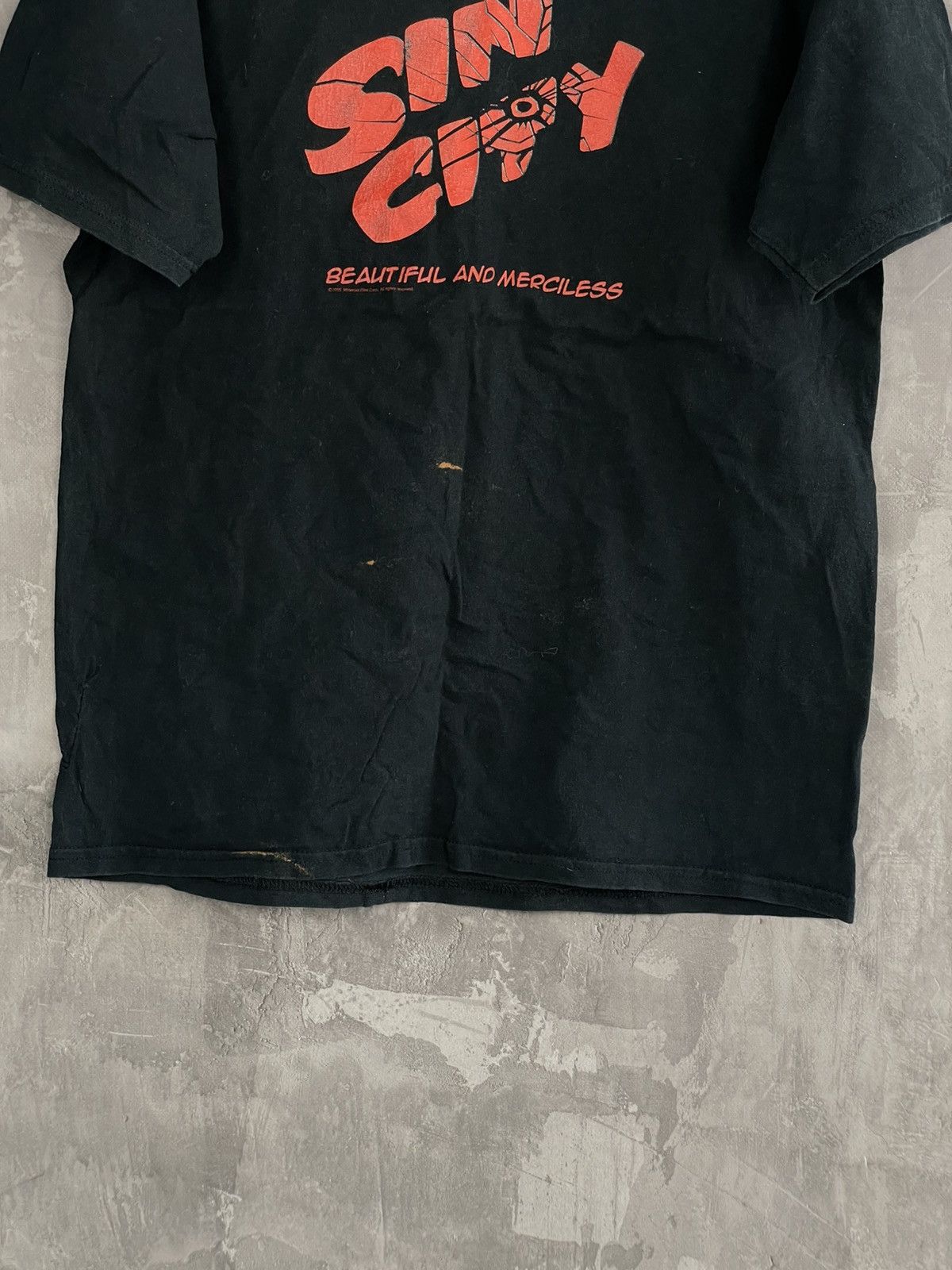 Band Tees Vintage 2000s SIN CITY Movie T Shirt Size US M / EU 48-50 / 2 - 5 Thumbnail