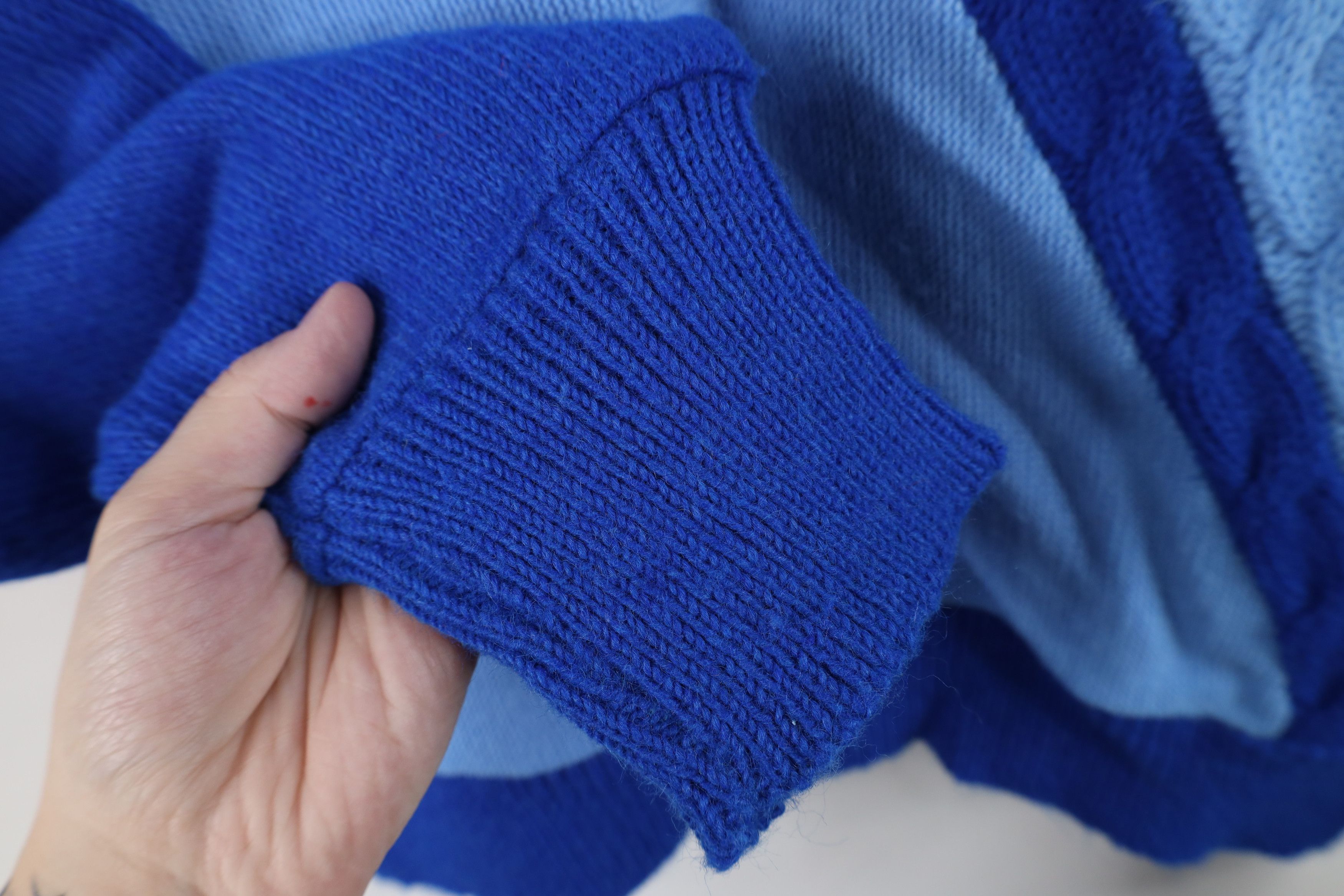 Vintage Vintage 50s Streetwear Cable Knit Sweater Blue Acrylic USA Size US M / EU 48-50 / 2 - 5 Thumbnail
