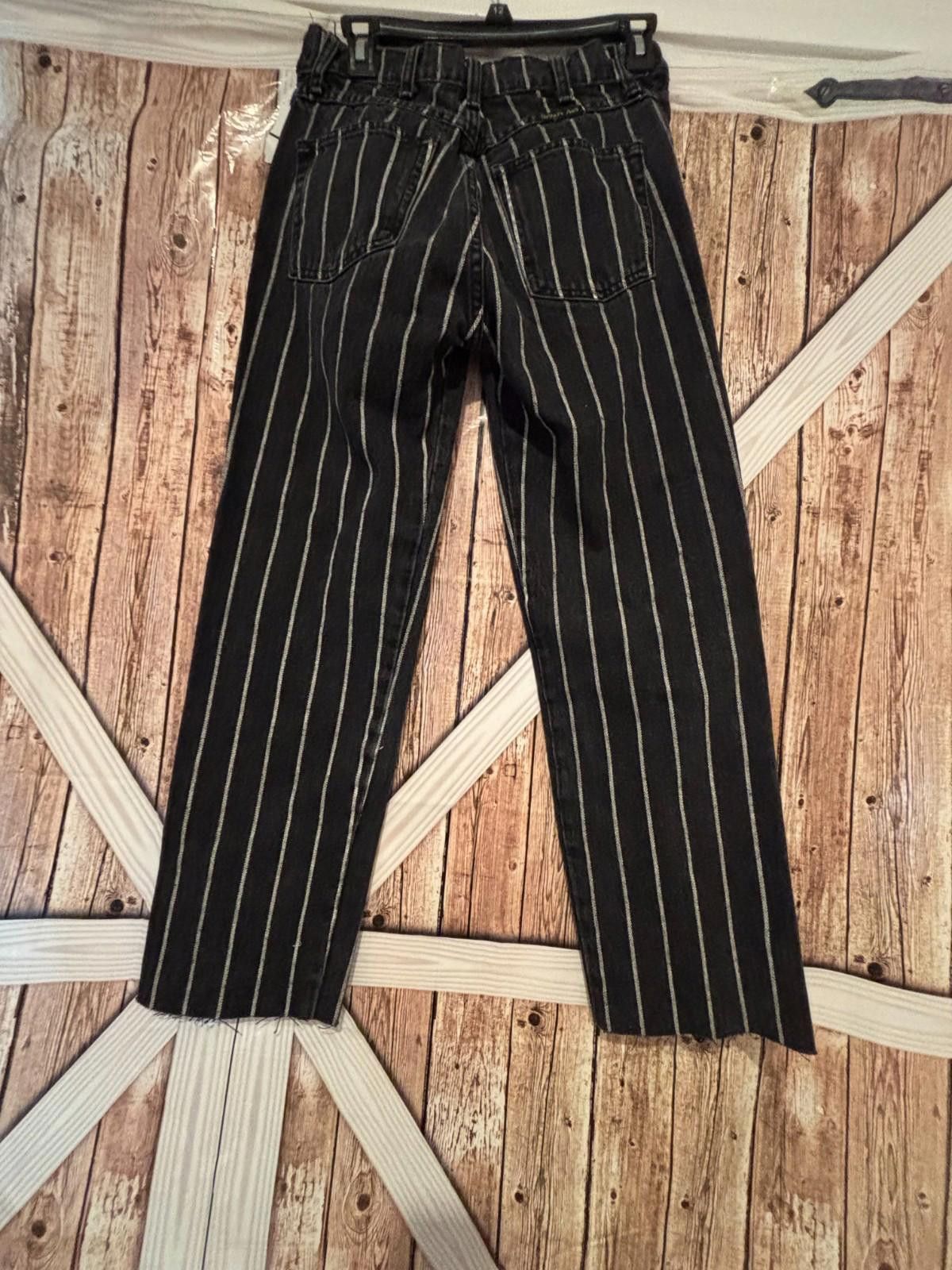 Designer Womens black with white stripes Reformation jeans sz 8 #253 Size 30" / US 8 / IT 44 - 2 Thumbnail