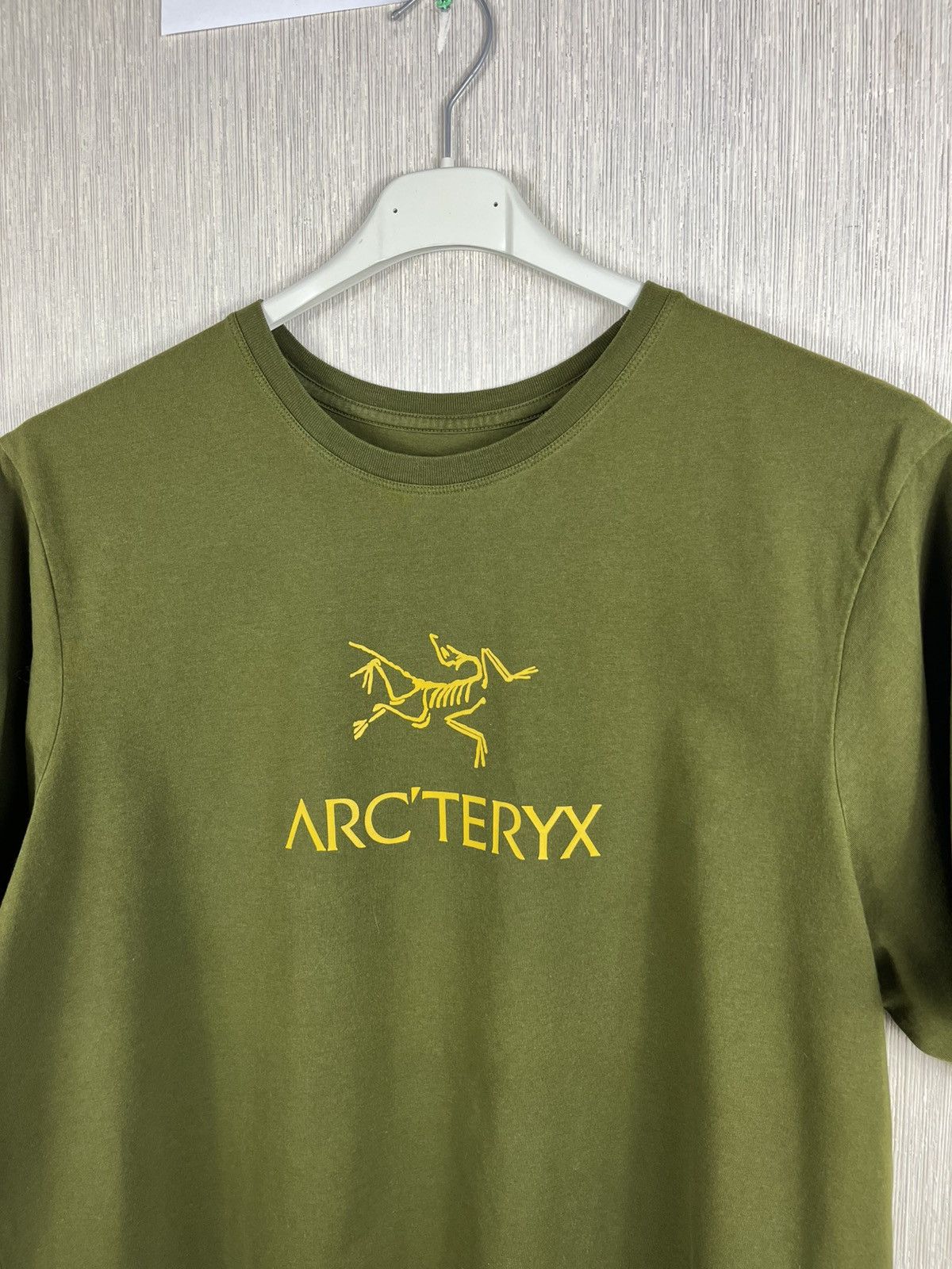 Arc'teryx Arc’teryx big central logo bird arc’word t-shirt ss mens tee Size US L / EU 52-54 / 3 - 14 Thumbnail