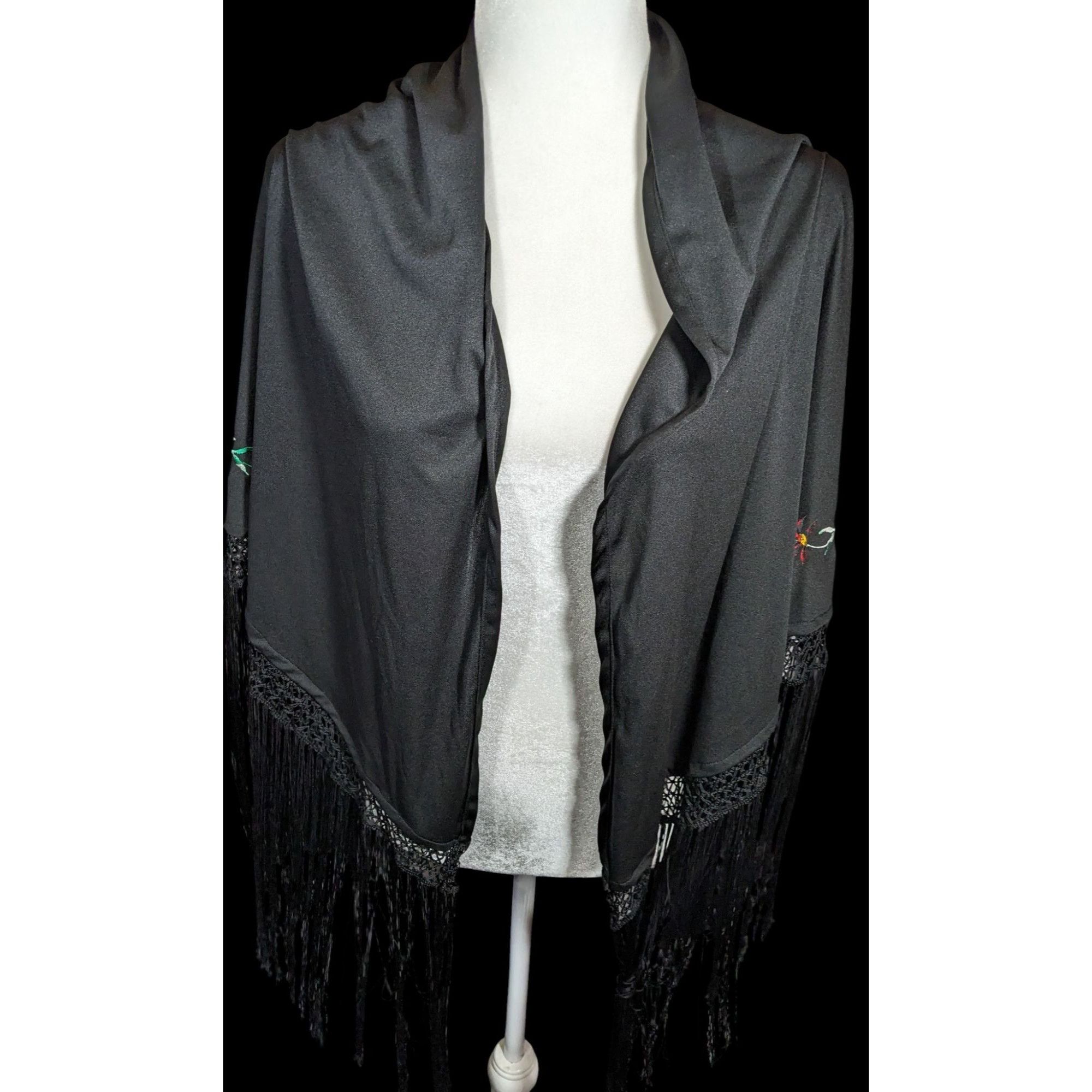 Other Vintage Floral Hand Embroidered Triangle Scarf With Fringe Size ONE SIZE - 3 Thumbnail
