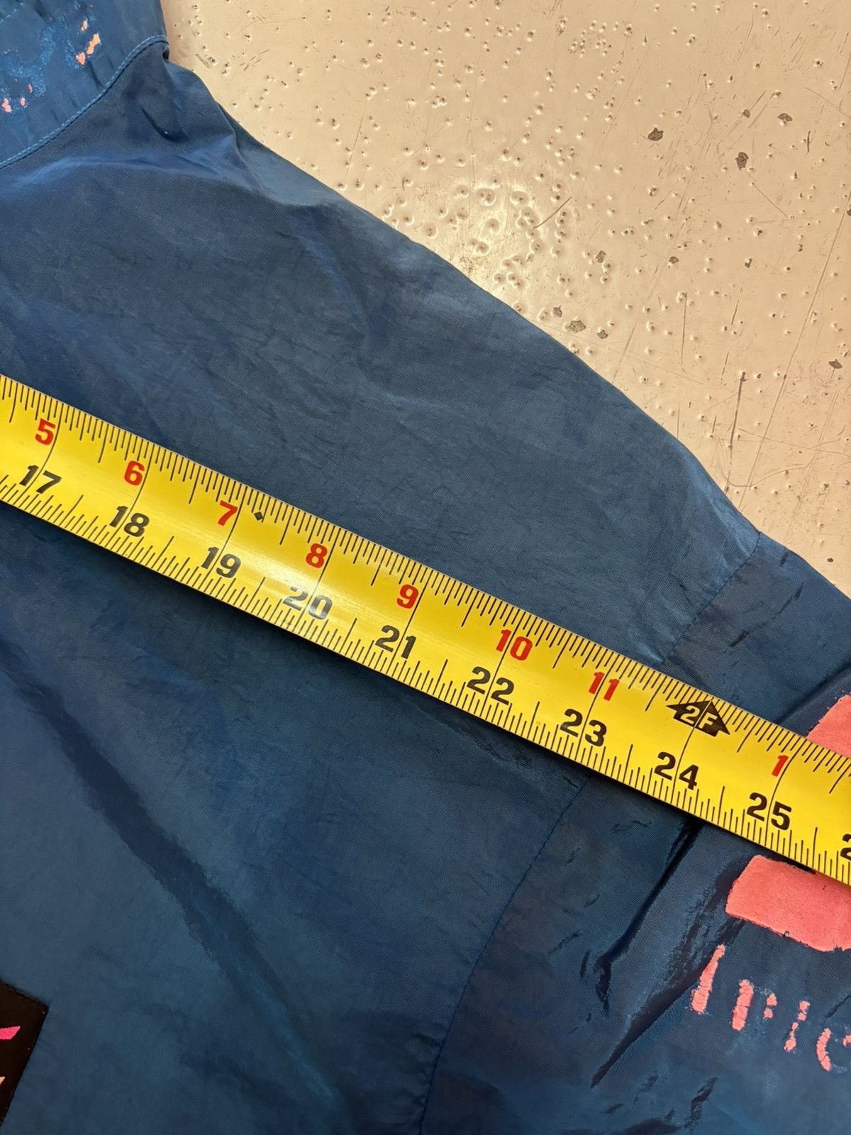 Vintage ***FINAL DROP***RARE 90s SURF STYLE OVERSIZED WINDBREAKER OS Size US XXL / EU 58 / 5 - 7 Thumbnail
