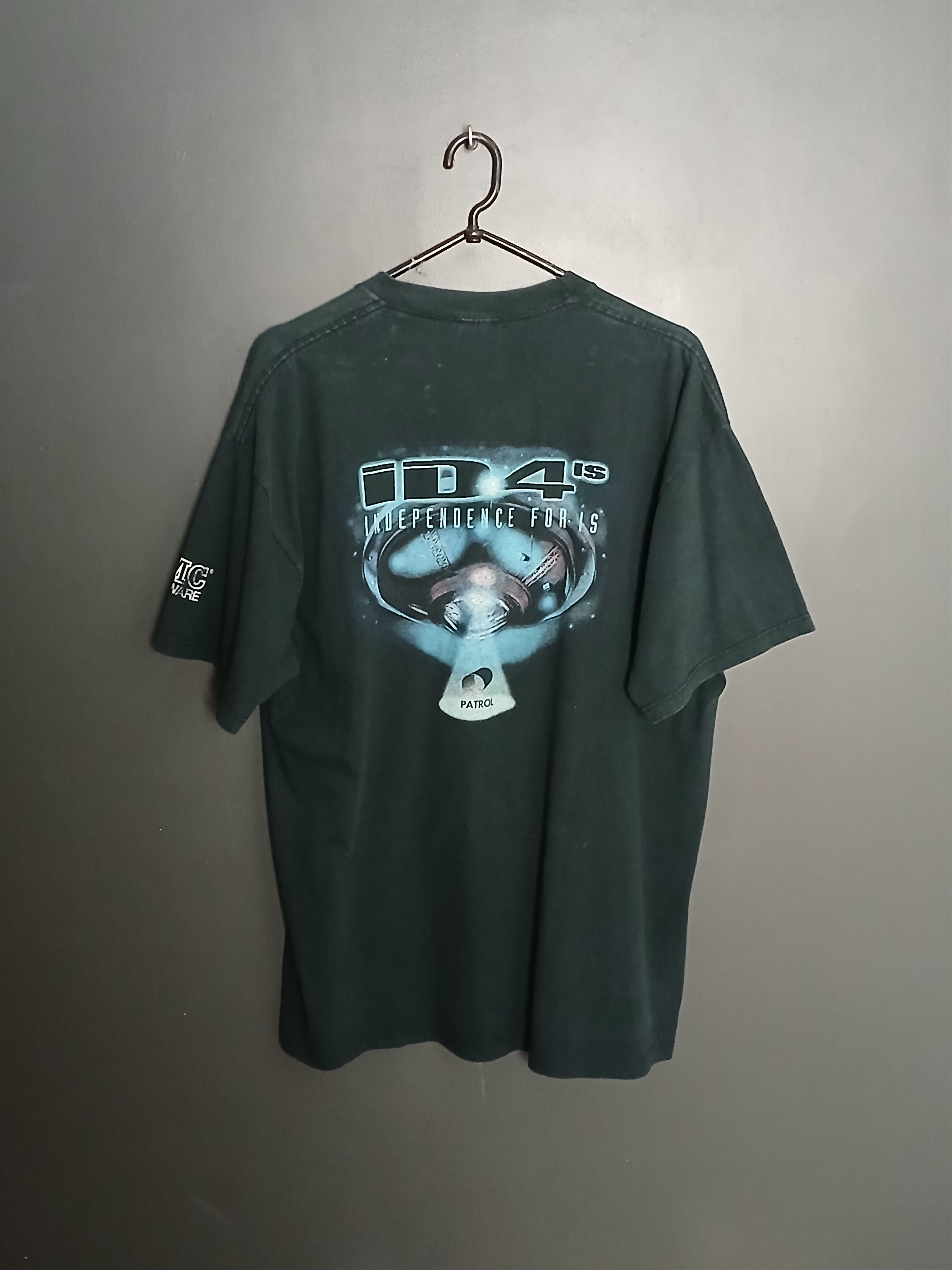 Microsoft × Vintage Vintage BMG Software ID4 Patrol T-Shirt Size US XL / EU 56 / 4 - 1 Thumbnail