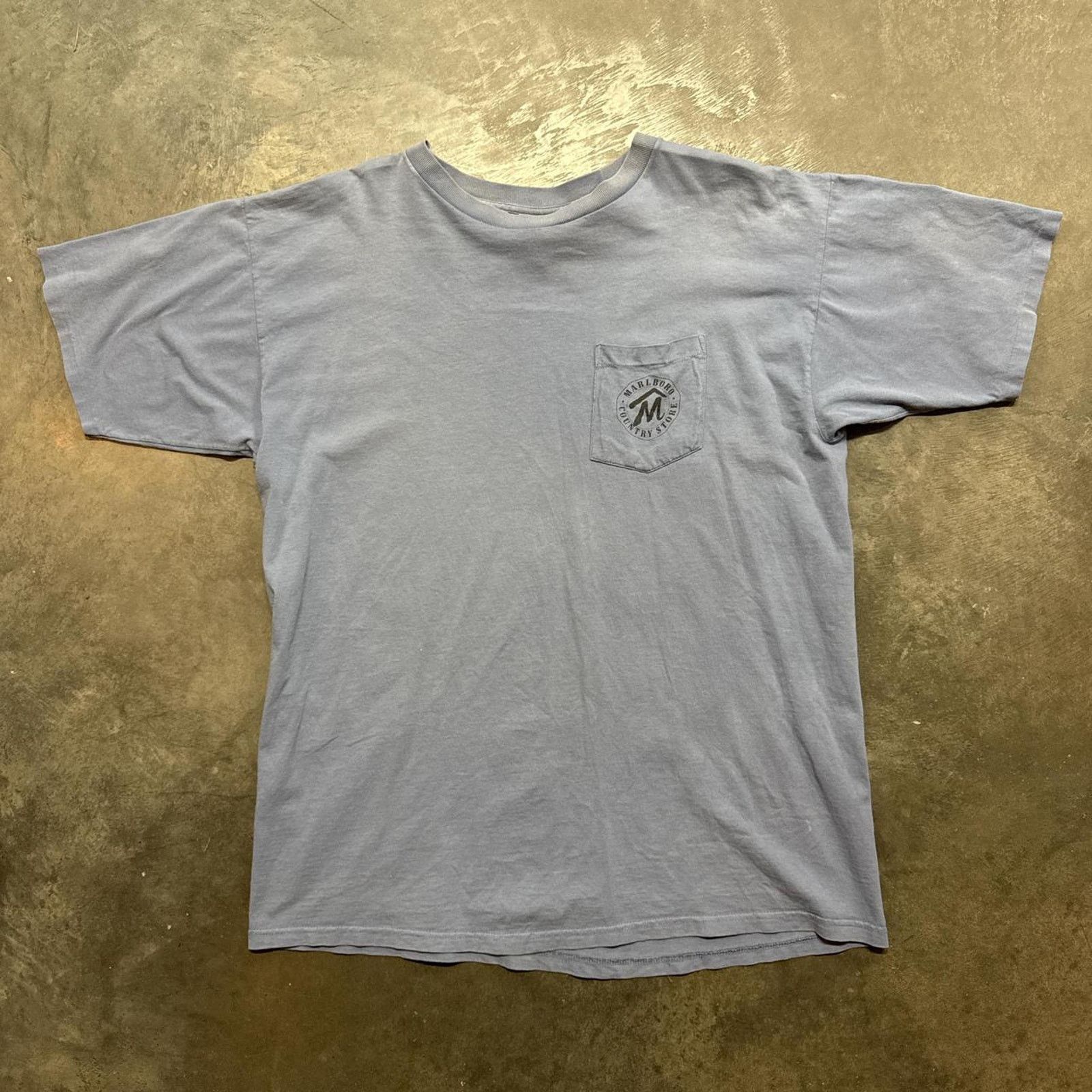 Marlboro × Vintage Vintage 90s Marlboro Country Store Pocket Graphic T-Shirt Size US XL / EU 56 / 4 - 1 Thumbnail