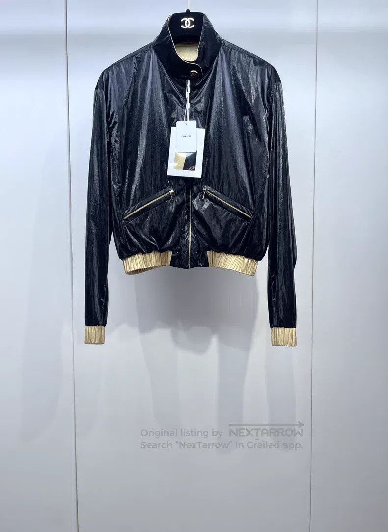Chanel Chanel 23C black and gold jacket Size XS / US 0-2 / IT 36-38 - 1 Thumbnail