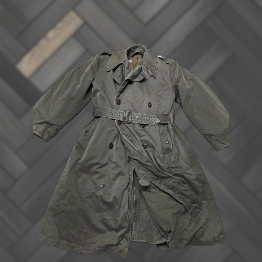 Vintage VINTAGE US ARMY trenchcoat Overcoat Shirt Mens M Green belted wool/ cotton long jacket cape with pant legs hidden Zip closure Button chest 40 Size US 31 - 1 Thumbnail