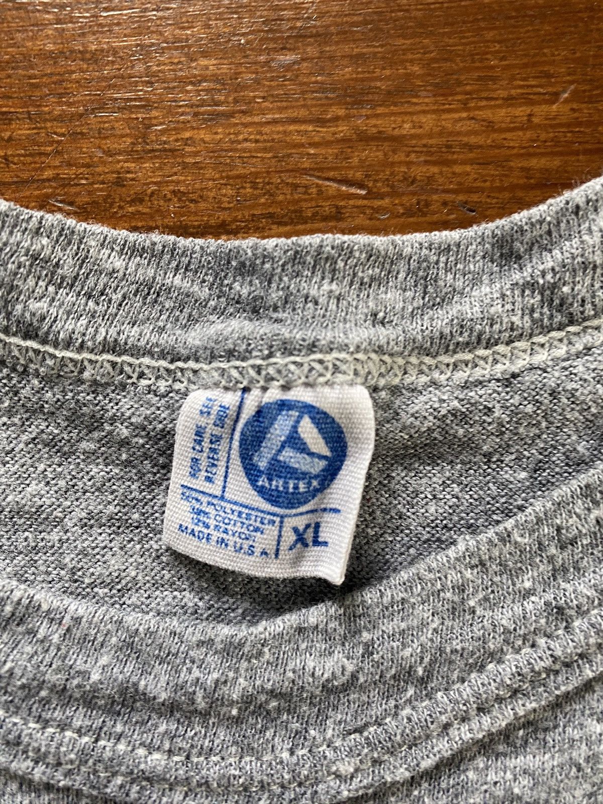 Vintage Vintage 80’s Iowa State Cropped Single Stitch Gray Tee Size US L / EU 52-54 / 3 - 10 Thumbnail