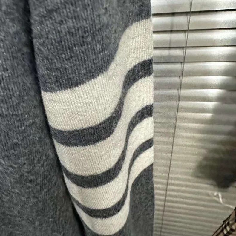 Thom Browne Thom BrowneWool sweater 2503-Nextarrow Size US S / EU 44-46 / 1 - 3 Thumbnail