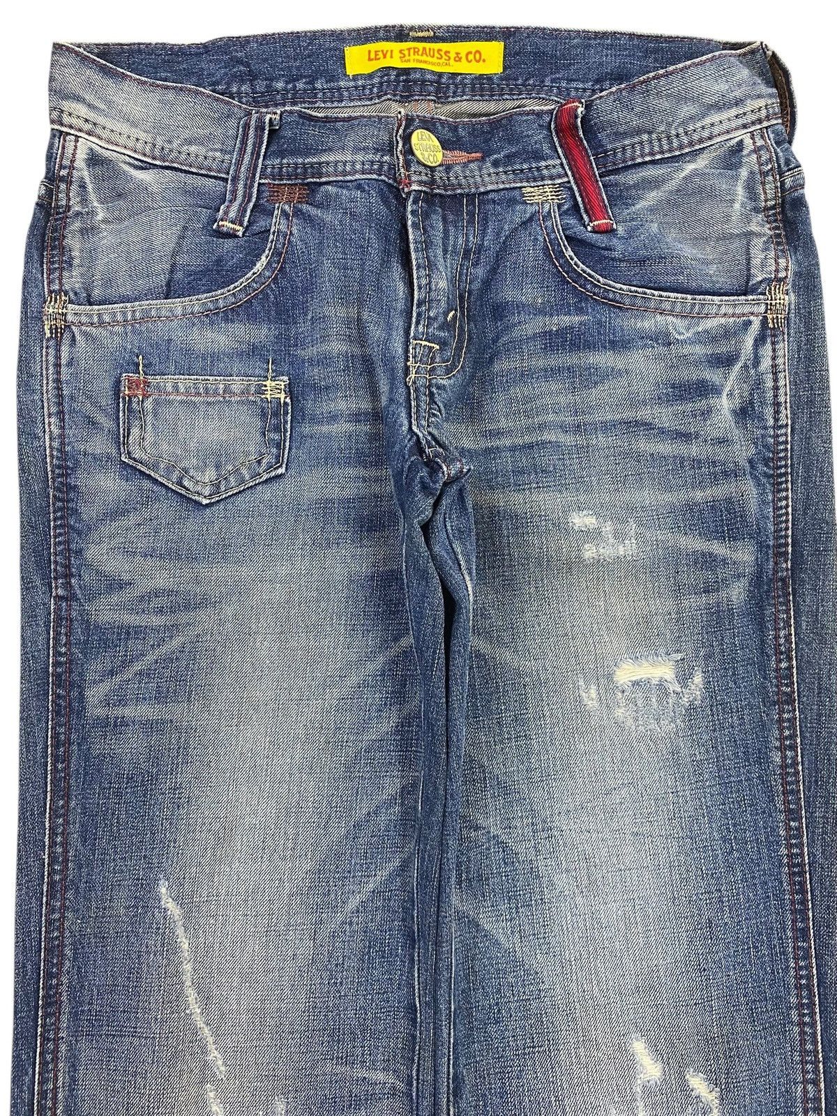 Levi's Levi_s Faded Blue Wash Whiskered Style Straight Leg Jeansa Size US 30 / EU 46 - 2 Thumbnail