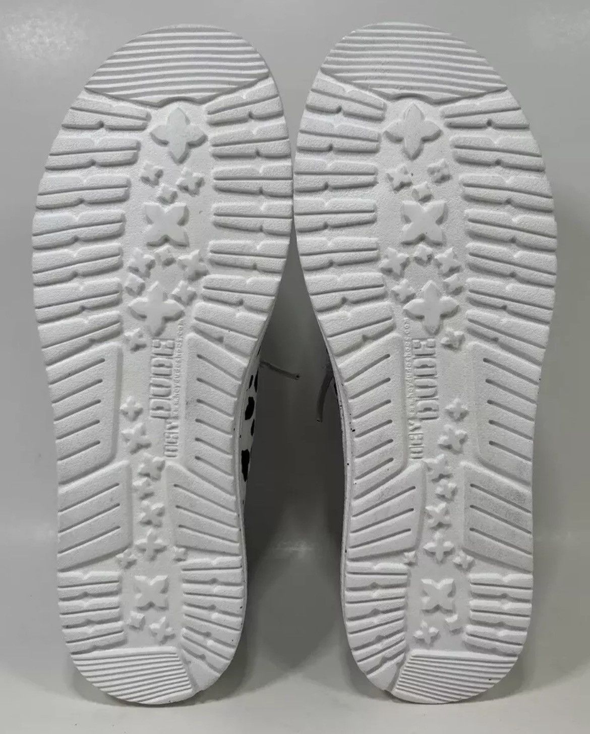 Other Size 9 - Women’s Hey Dude Wendy Slip-Ons 40387-100 Men’s 7.5 Size US 9 / IT 39 - 7 Thumbnail