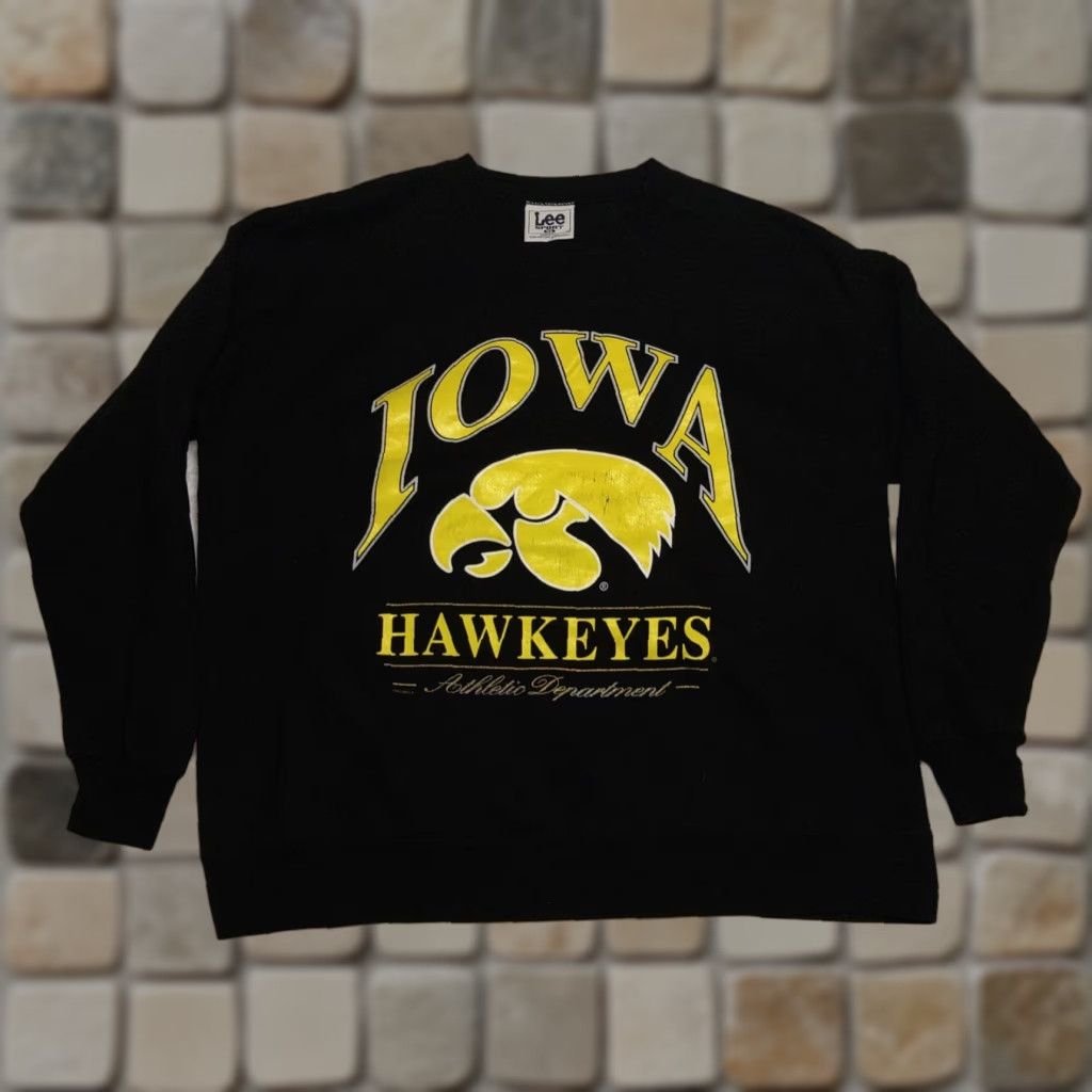 Lee VINTAGE Lee Sport Iowa Hawkeyes Pullover Sweatshirt Crewneck XL Black USA Size US XL / EU 56 / 4 - 1 Thumbnail