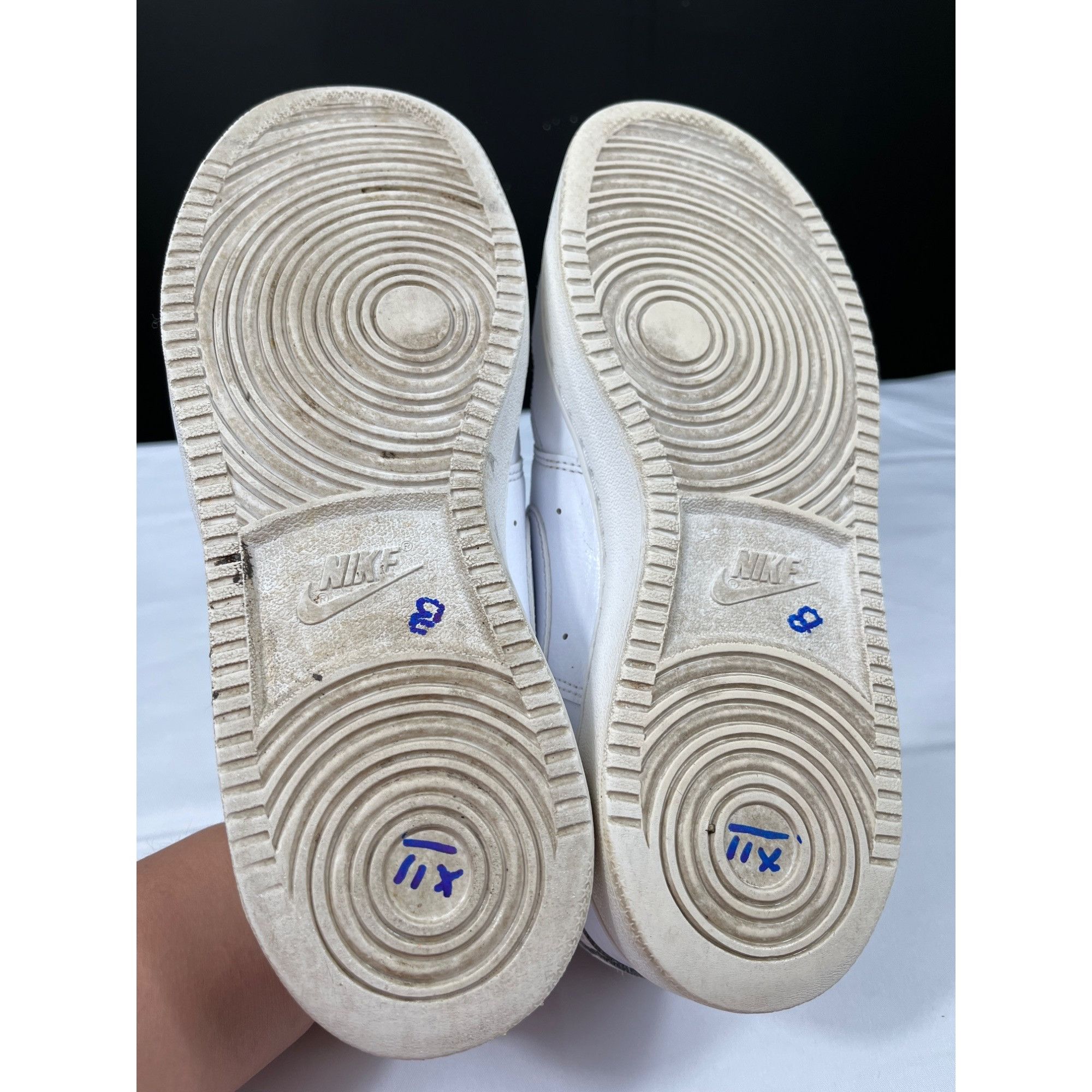 Nike Nike Mens White Leather Athletic Sneakers Size 9 SKU 7357 Size US 9 / EU 42 - 7 Thumbnail