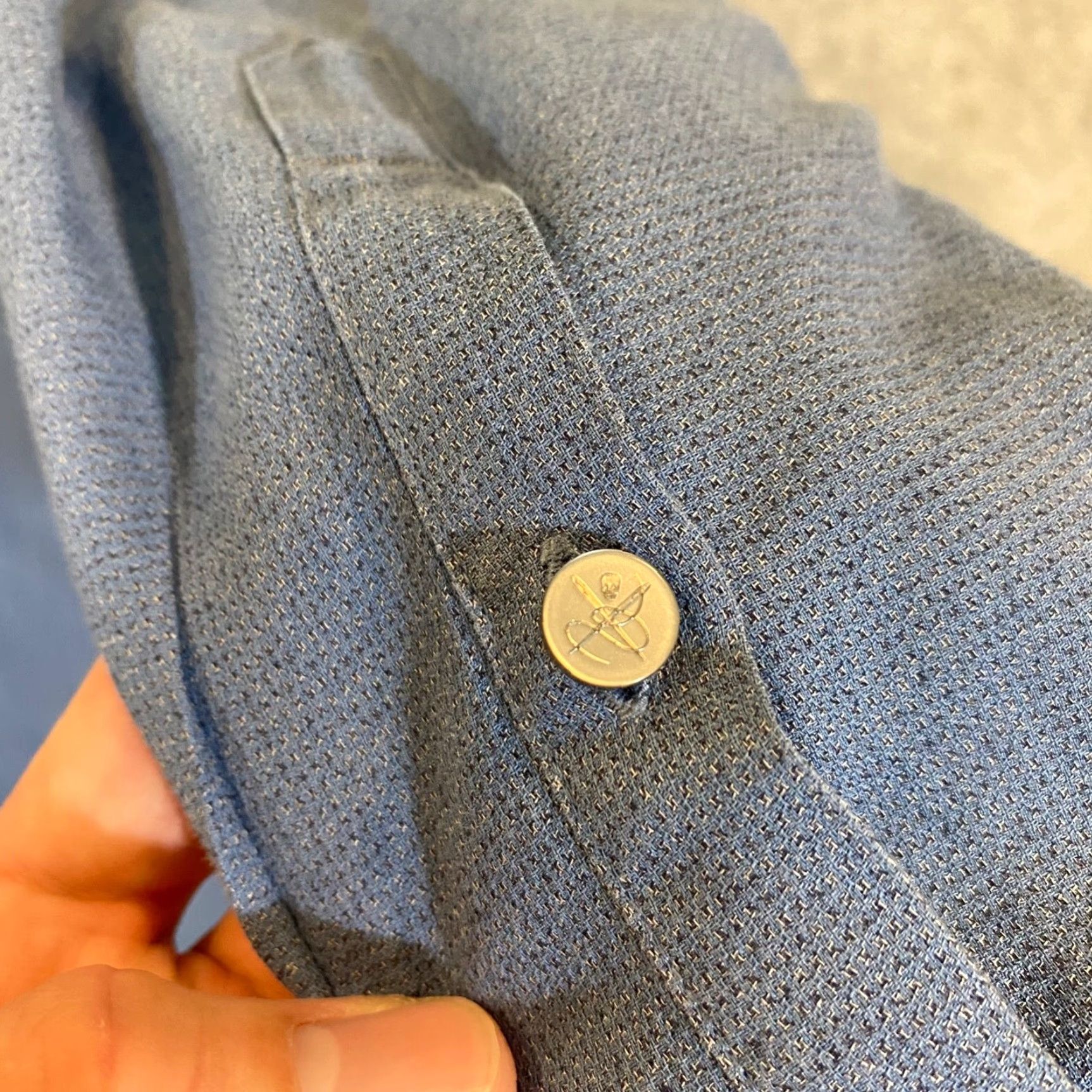 John Varvatos John Varvatos Shirt Mens 16.5 32/33 Slim Fit Button-Up Blue L/S Collared Dress Top USA Men Slim Casual Business Workwear Shirt Size US XL / EU 56 / 4 - 4 Thumbnail