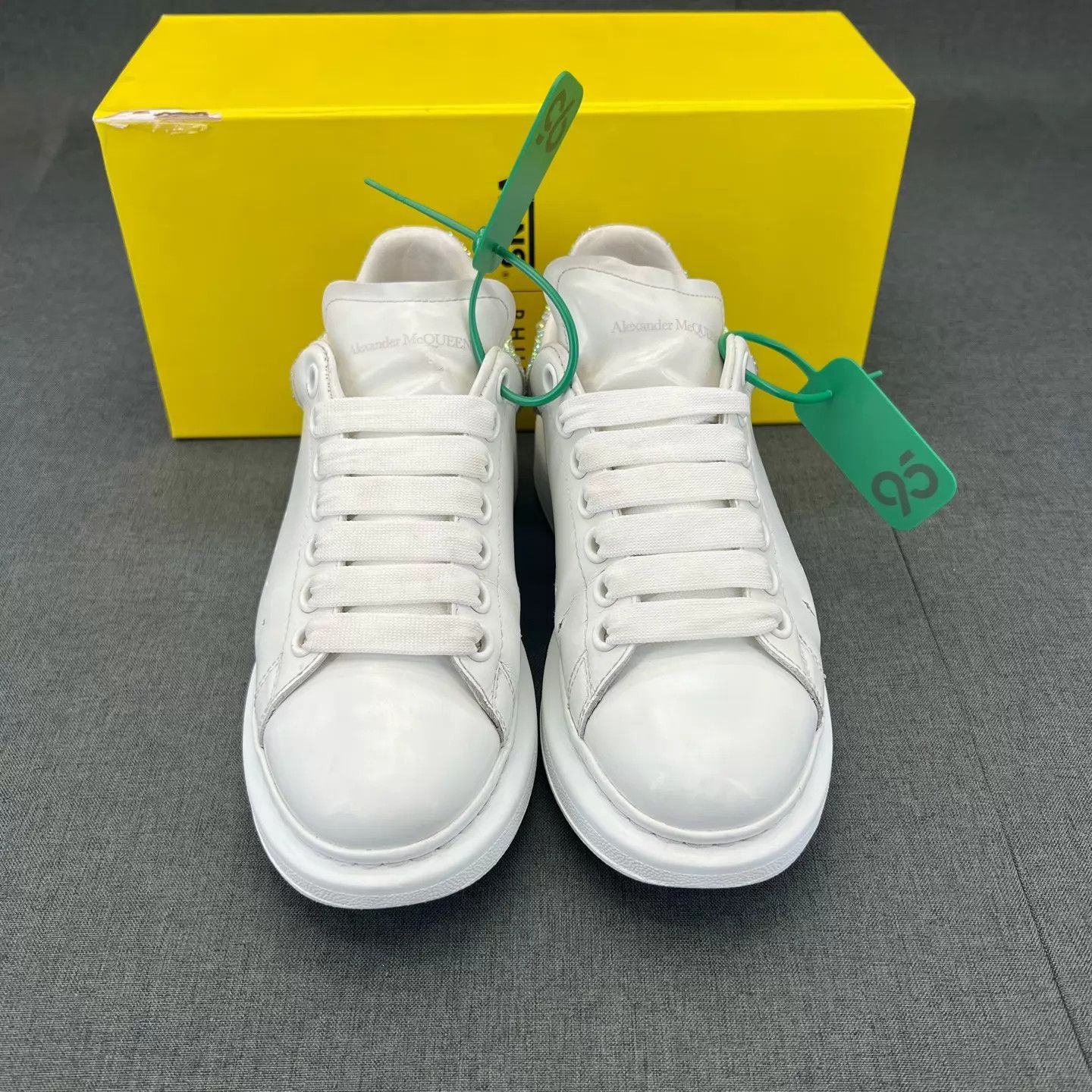 Alexander McQueen Alexander McQueen White 36.5 shoes Size US 6 / IT 36 - 4 Thumbnail
