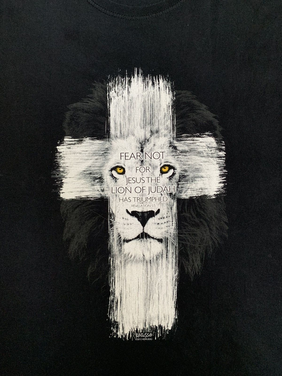 Vintage Jesus Tee FEAR NOT FOR JESUS THE LION OF JUDAH HAS TRIUMPHED Size US XXL / EU 58 / 5 - 2 Thumbnail
