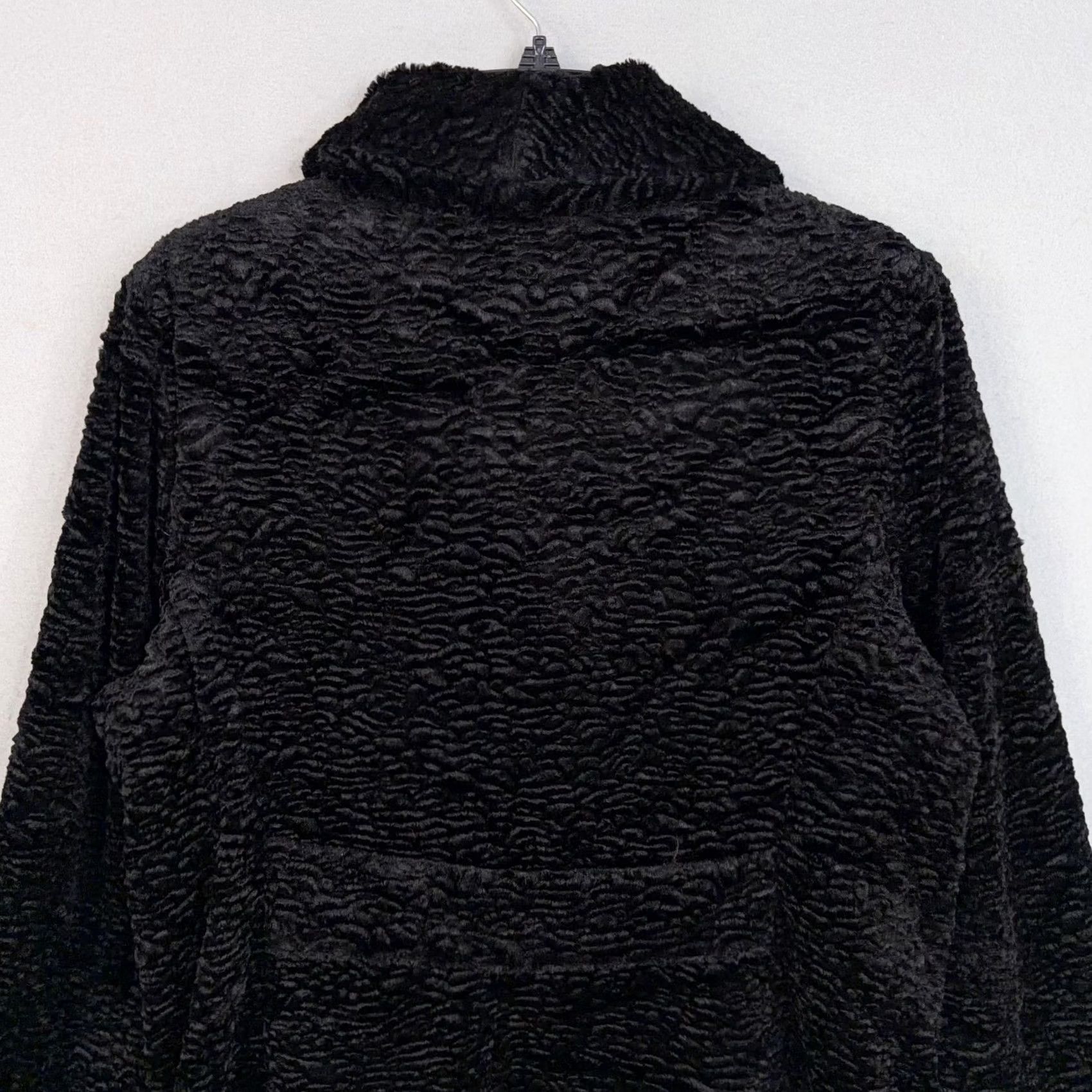Madison 1 Madison Coat Womens Large Black Velour Overcoat Mid Length Button Front Lined Pockets Single Breasted Vintage No (adjusted for clarity) Size L / US 10 / IT 46 - 7 Thumbnail
