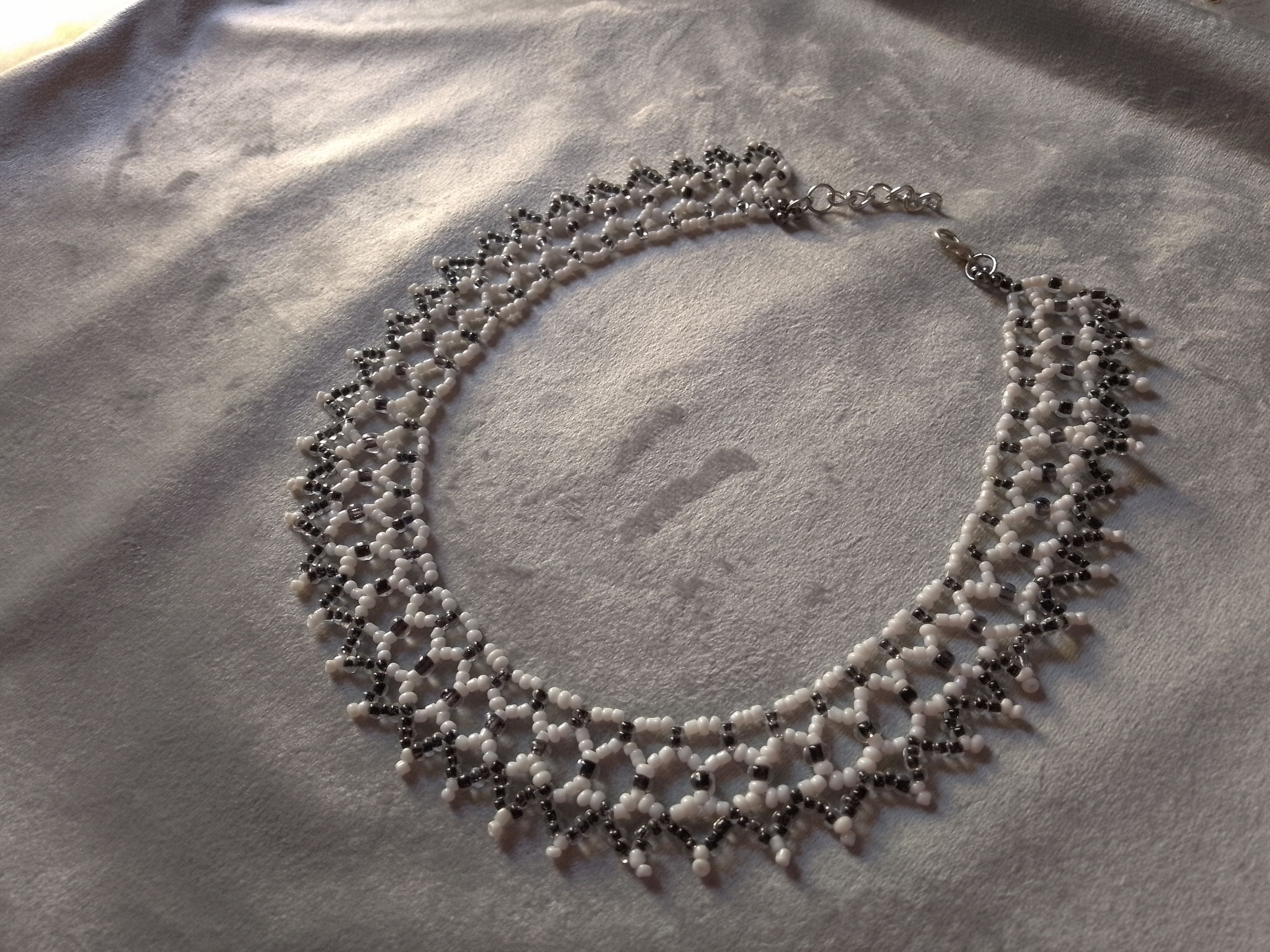 Handmade Necklace Black/White Embroidered Netted Elegant Size ONE SIZE - 8 Thumbnail