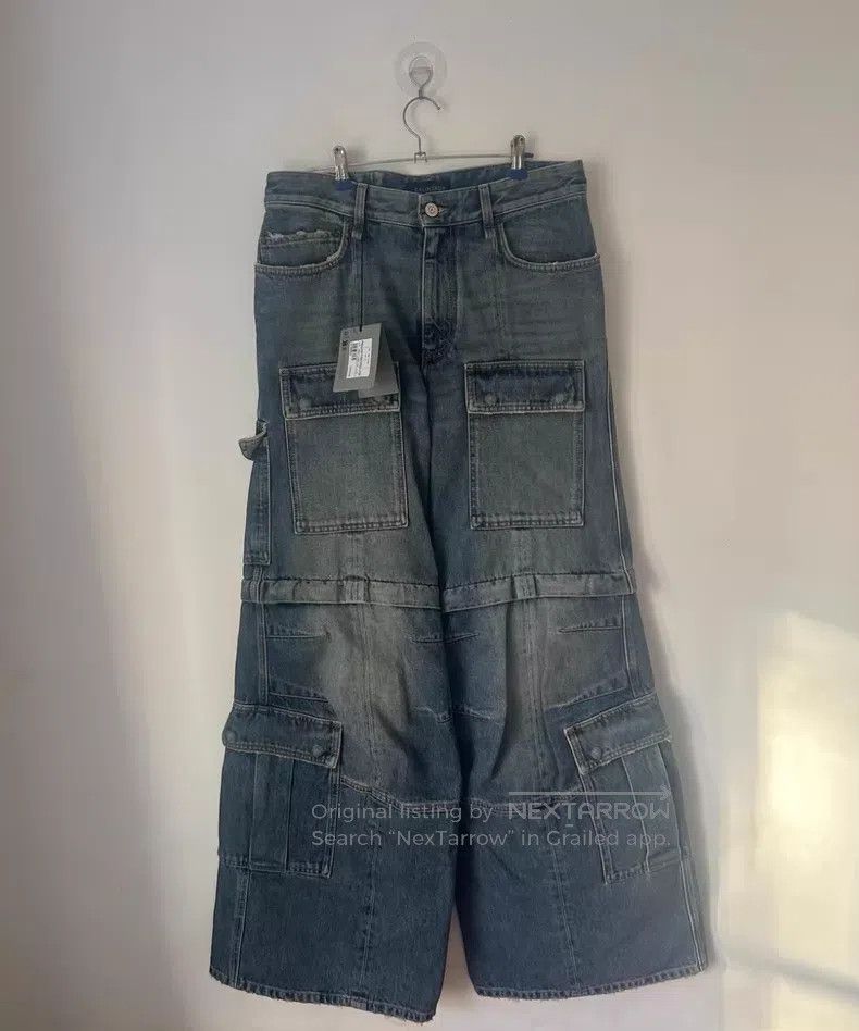 Balenciaga Balenciaga size XS Sun Bleached Light Indigo Denim Bell Bot Size US 27 - 1 Thumbnail