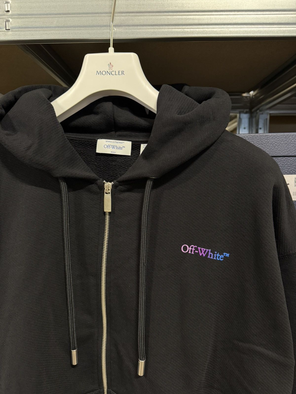Off-White Off-White Gradient Arrow Zip Hoodie NEW 900$ Size US XL / EU 56 / 4 - 3 Thumbnail