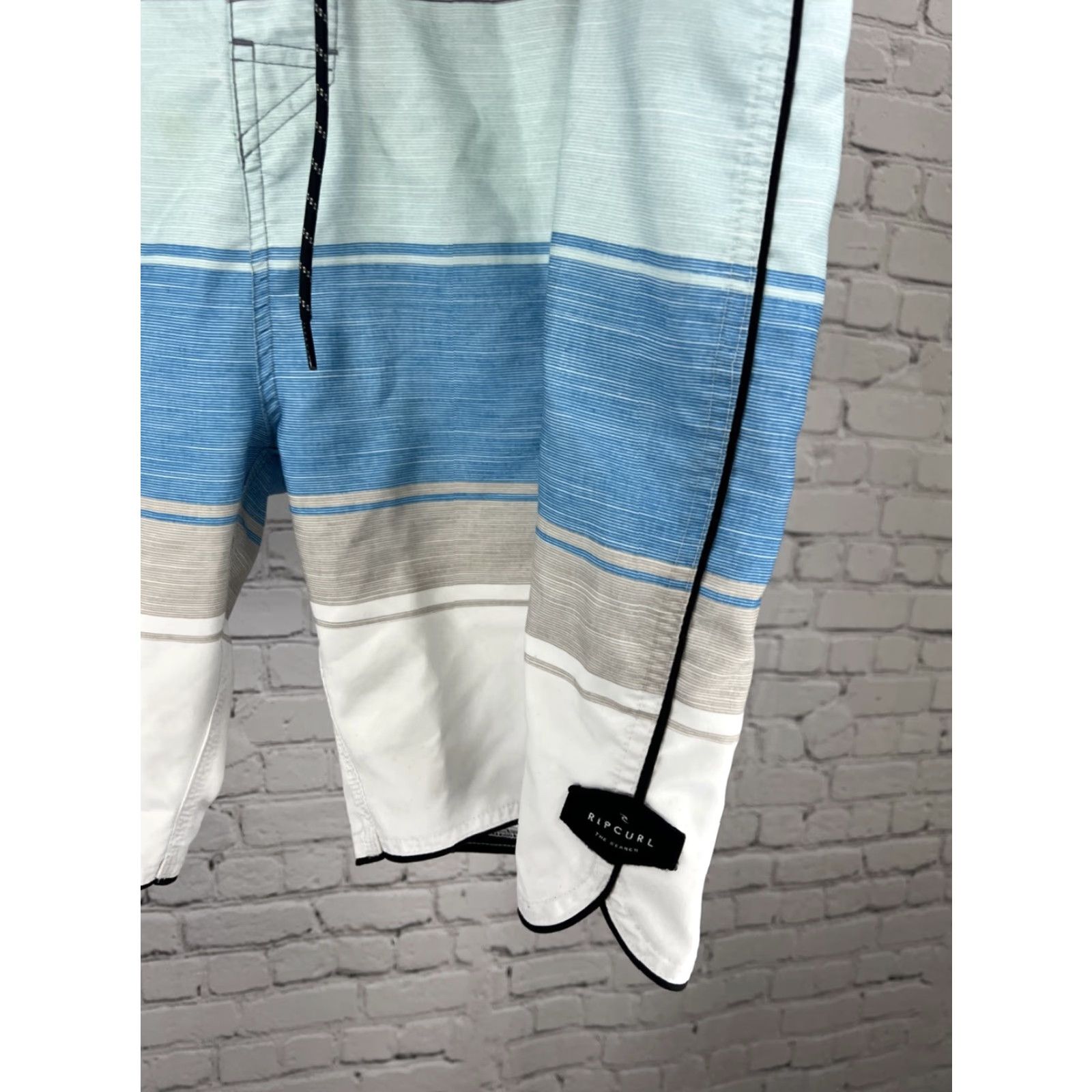 Rip Curl Rip Curl Board Swim Shorts Men’s 40 Blue Gray Live The Search Pocket Strap Logo Size US 40 / EU 56 - 2 Thumbnail