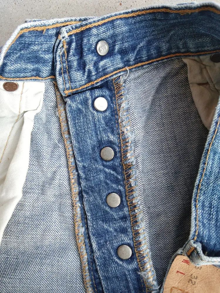 Levi's Vintage Levi's 501 Distressed Jeans 32x32 Size US 32 / EU 48 - 5 Thumbnail