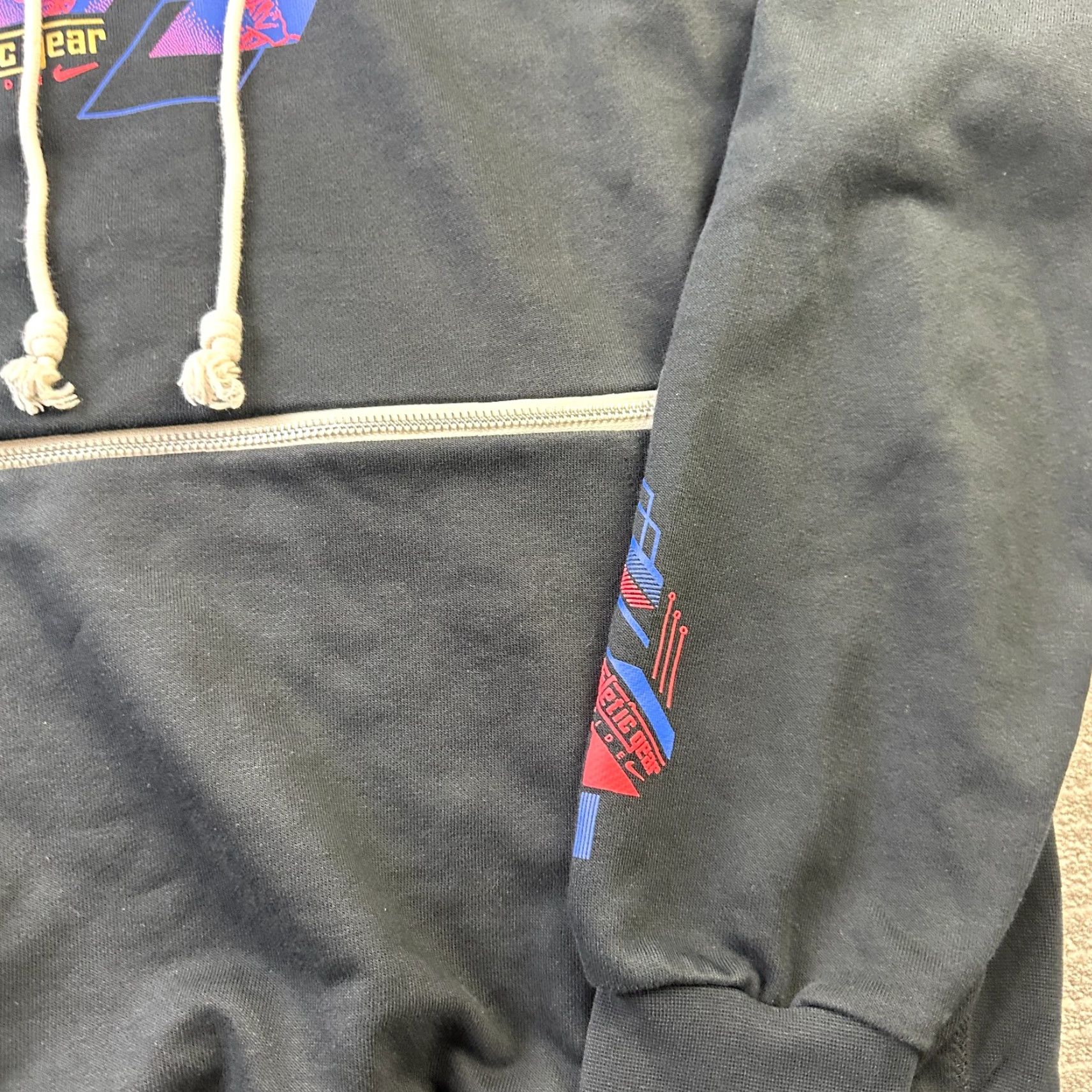 Nike Nike Hoodie Mens Medium Standard Issue Pullover Dri Fit Sweatshirt Basketball Size US M / EU 48-50 / 2 - 4 Thumbnail