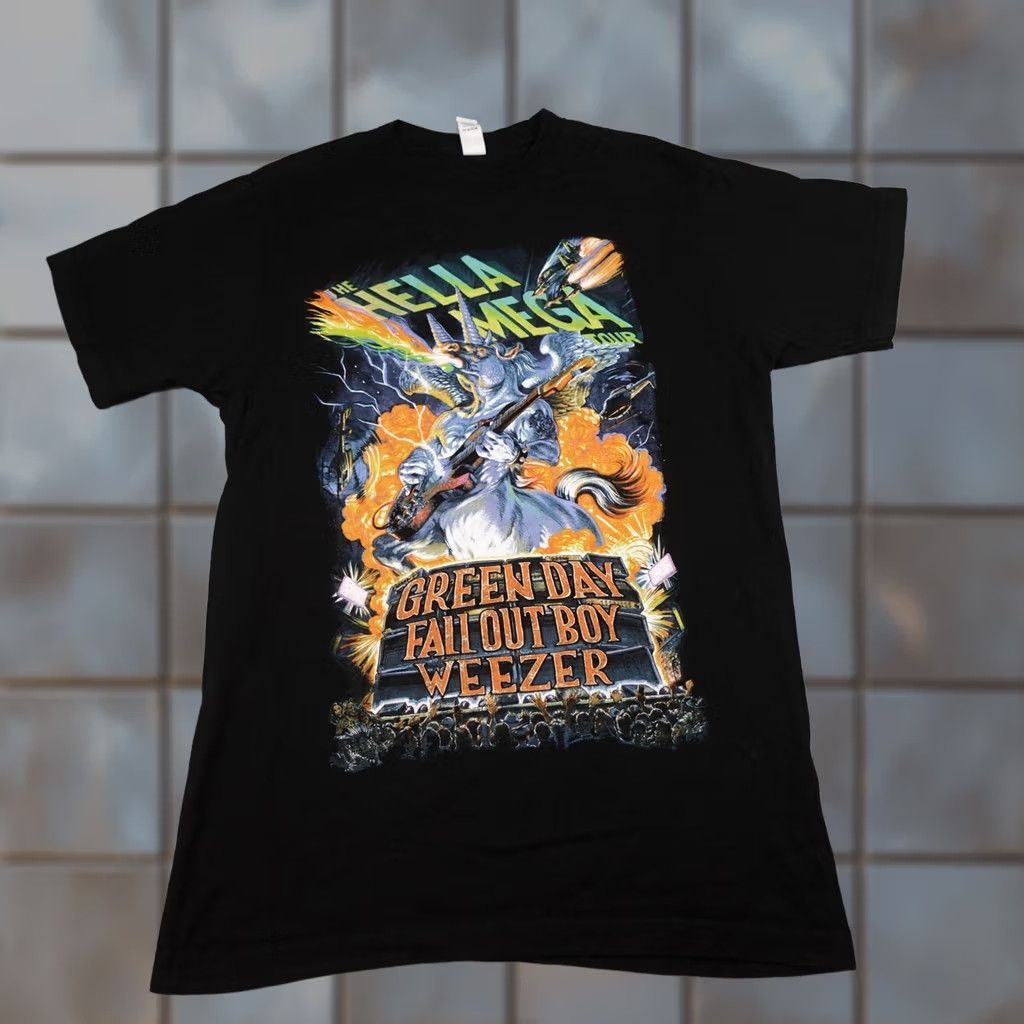 Tultex Hella Mega Tour Shirt Mens Medium Black Green Day Fall Out Boy Weezer 2021 Band Shirt Size US M / EU 48-50 / 2 - 1 Thumbnail