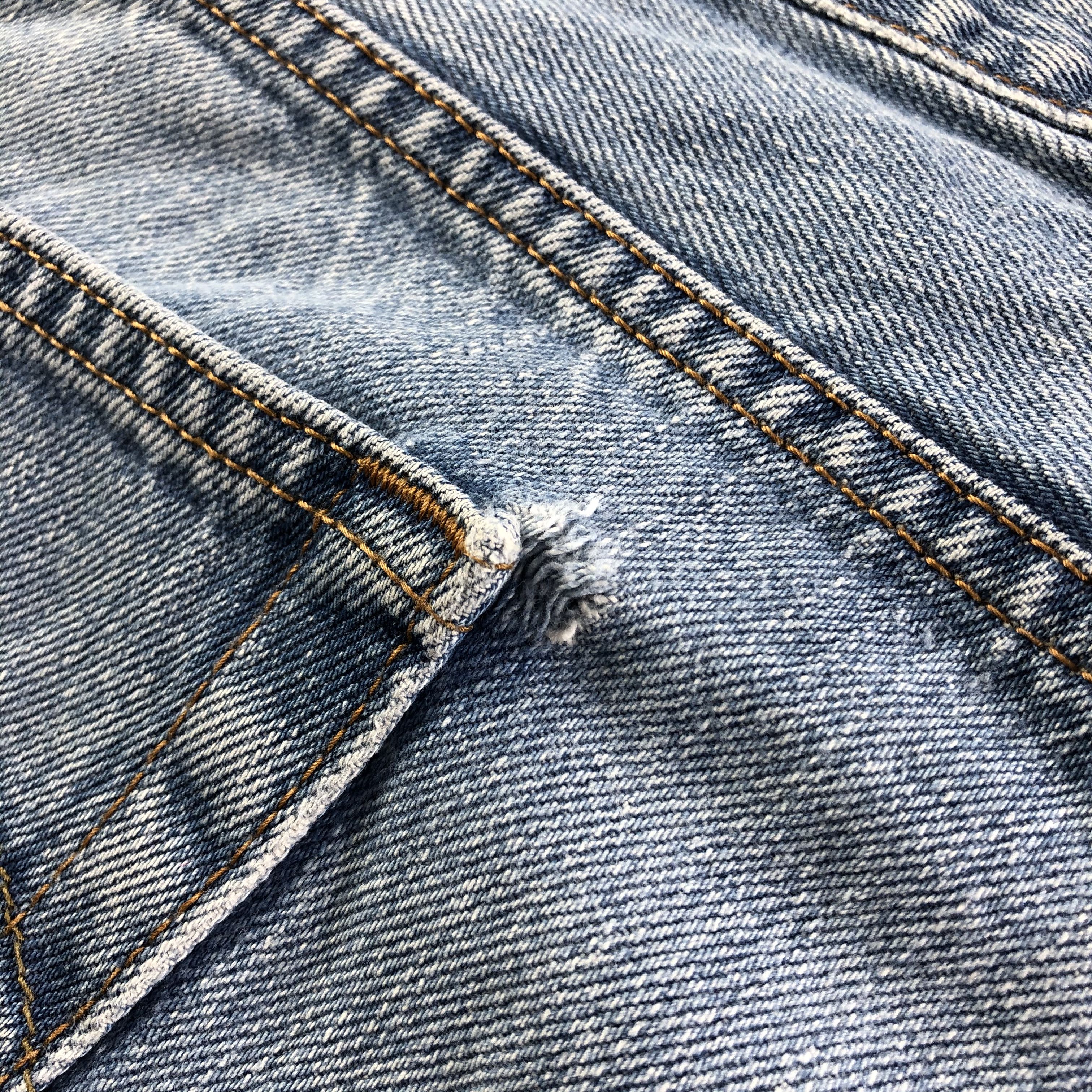 Levi's Vintage Light Wash Levis 550 Jeans-J3261 Size US 37 - 8 Thumbnail