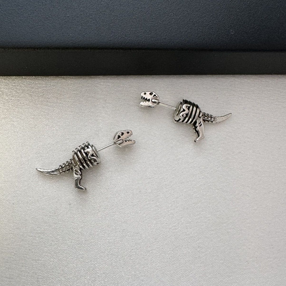 Other Dinosaur Stud Earrings for Men Women,Hip Hop Unisex Style Size ONE SIZE - 2 Thumbnail