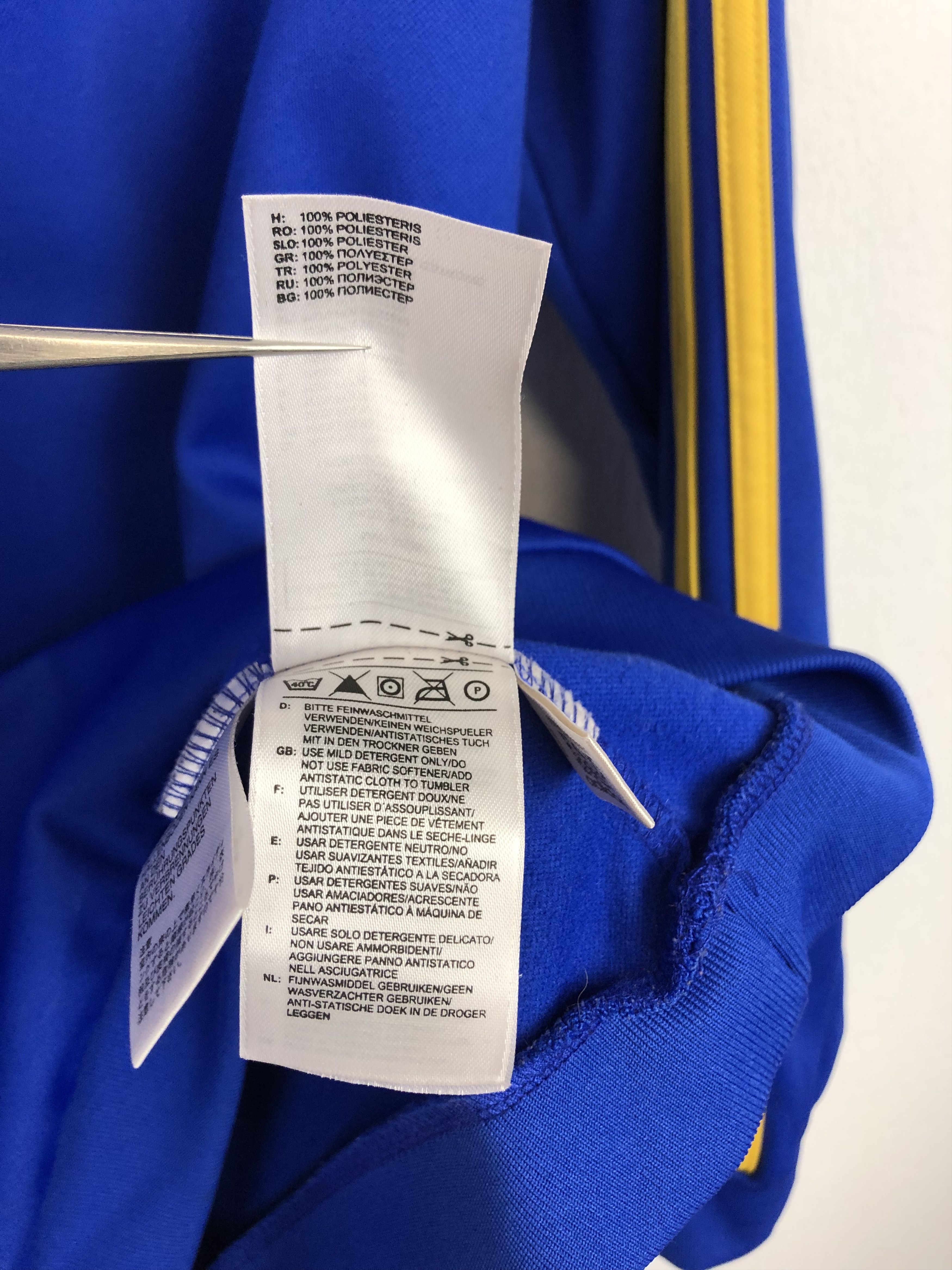 Adidas Vintage Adidas Ukraine Football Sweatshirt Women Soccer Size US M / EU 48-50 / 2 - 12 Thumbnail