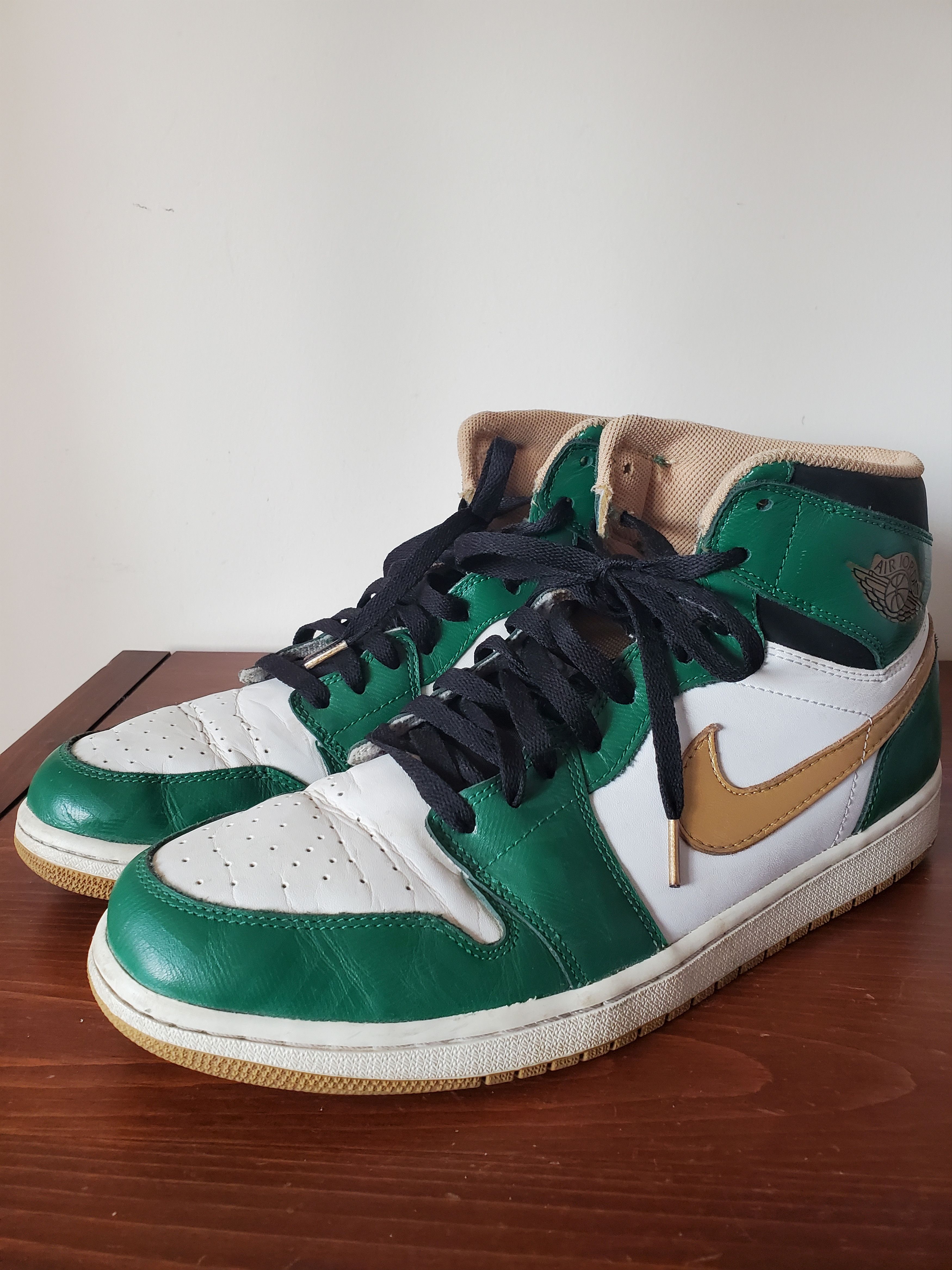 Jordan Brand 2013 Air Jordan 1 Retro High OG "Celtics" Size US 12 / EU 45 - 6 Thumbnail
