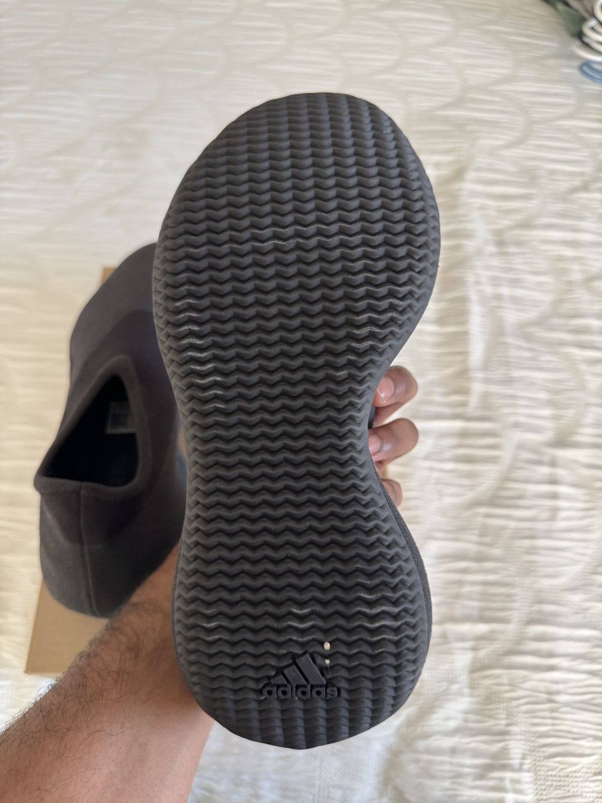 Adidas Yeezy Knit Runner Size US 8 / EU 41 - 5 Thumbnail
