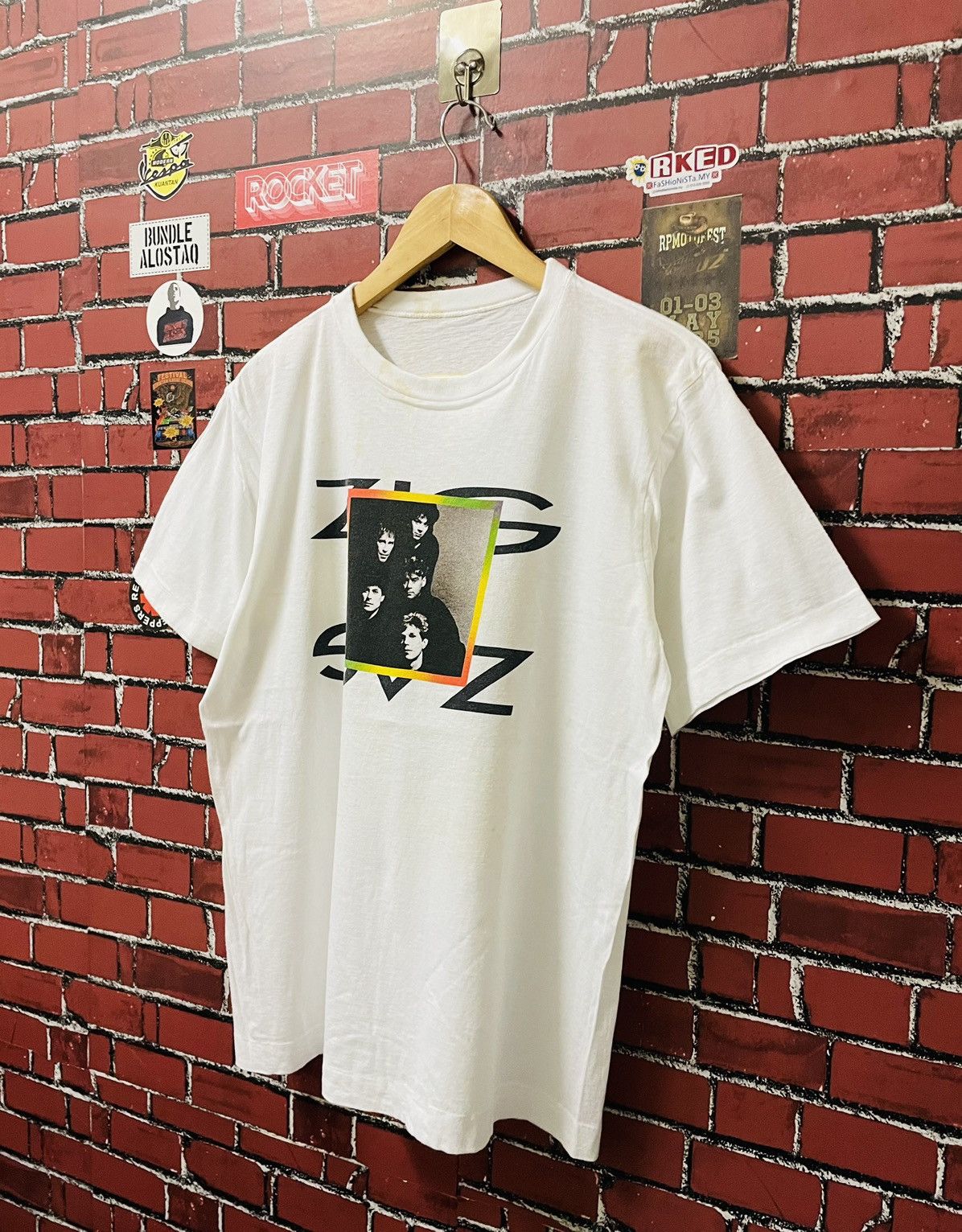 Band Tees VINTAGE ZIGZAG BAND HOOTERS TOUR JAPAN 90s Size US L / EU 52-54 / 3 - 2 Thumbnail