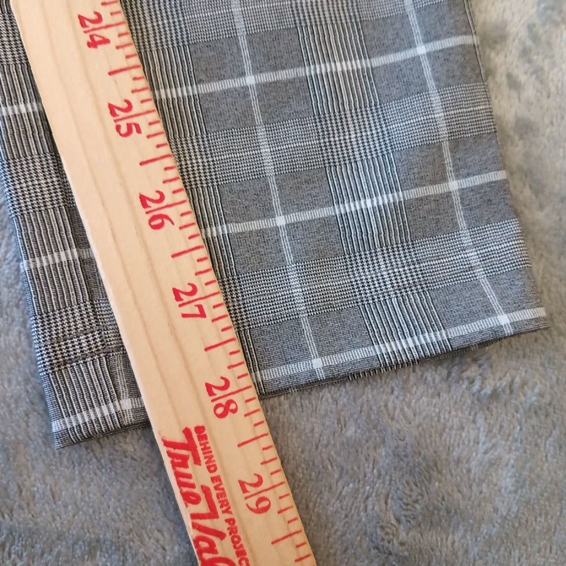 Calvin Klein Calvin Klein Ankle Pants Womens Size 8 Gray Plaid Skinny Stretch Pull On 28x28 Size 30" / US 8 / IT 44 - 5 Thumbnail