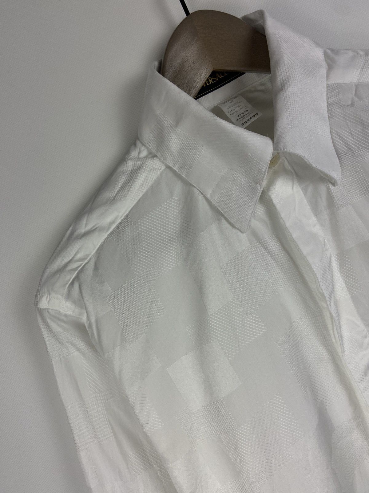 Versace Vintage Gianni Versace Luxury Geometric White Shirt Sz 48 Size US M / EU 48-50 / 2 - 5 Thumbnail
