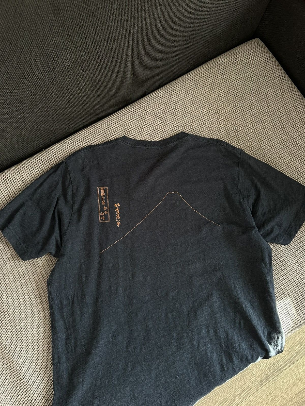 Other Uniqlo x Hokusai t-shirt Size US XL / EU 56 / 4 - 2 Thumbnail