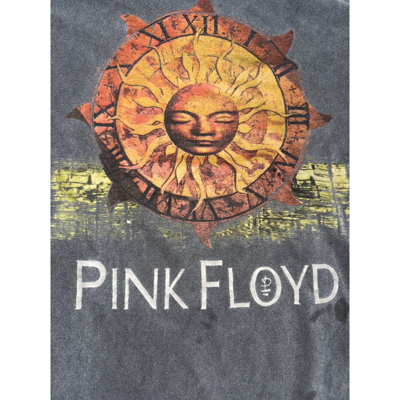 Vintage Pink Floyd Sleeping Sun T-Shirt Black Grey Fade Men S Small 18x25 Band Rock Shirt Size US S / EU 44-46 / 1 - 3 Thumbnail