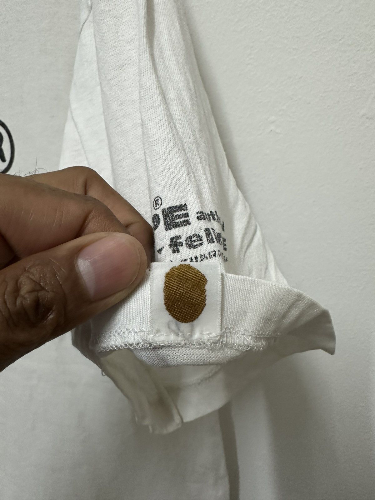 Bape Vintage Thrashed Sunfaded Bape Tshirt Size US L / EU 52-54 / 3 - 4 Thumbnail