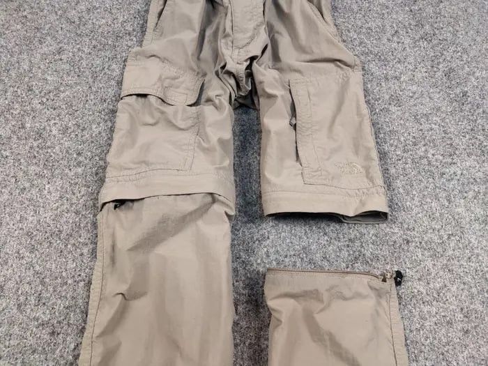 The North Face Vintage 90's The North Face Cargo Beige Track Pants x Shorts Size US 34 / EU 50 - 9 Thumbnail