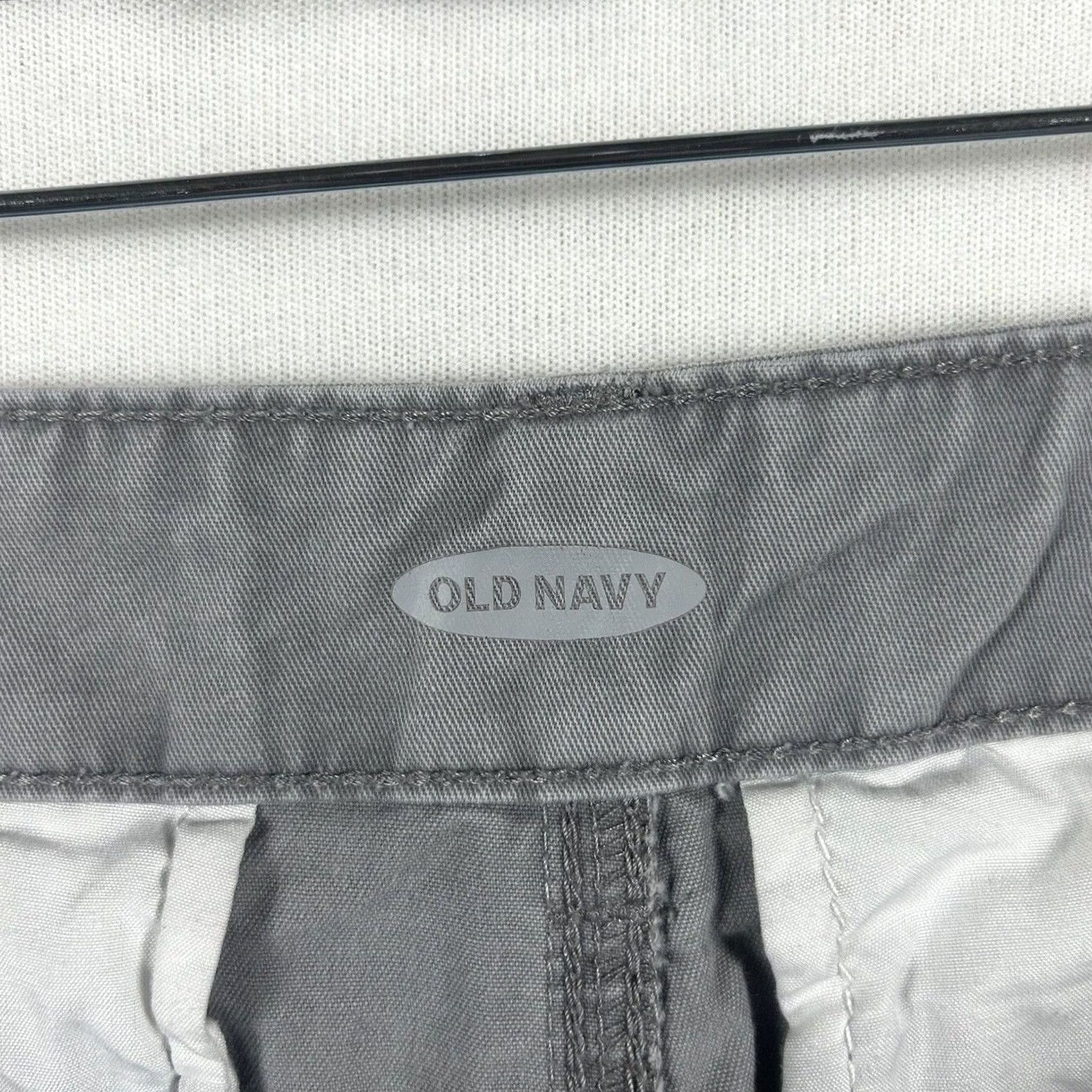 Old Navy Old Navy Mens Khaki Shorts Size 31 Casual Chino Flat Front Gray Bermuda Cotton Short Size US 31 - 3 Thumbnail